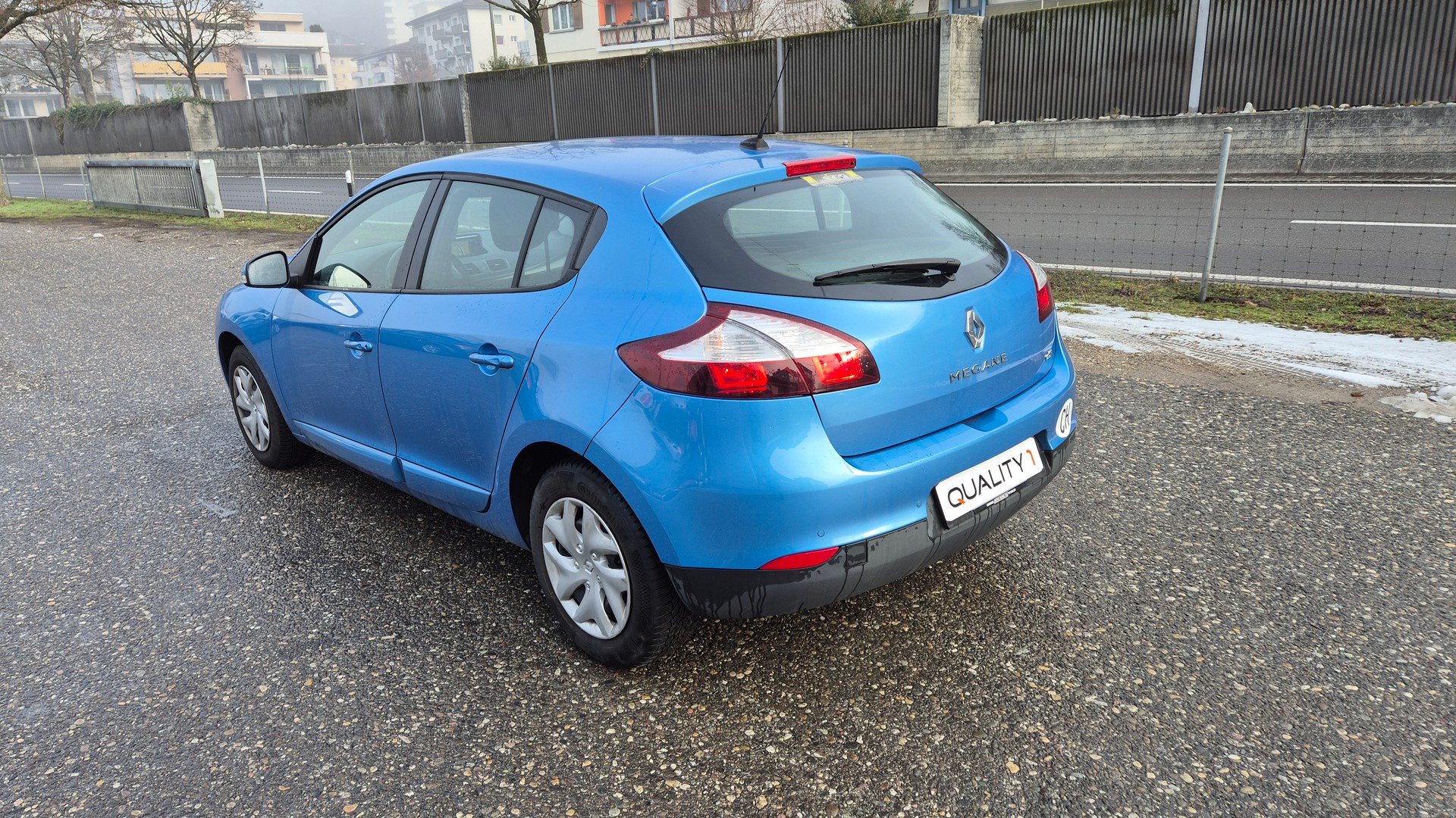 RENAULT Mégane 1.5 dCi Swiss Edition-image-5