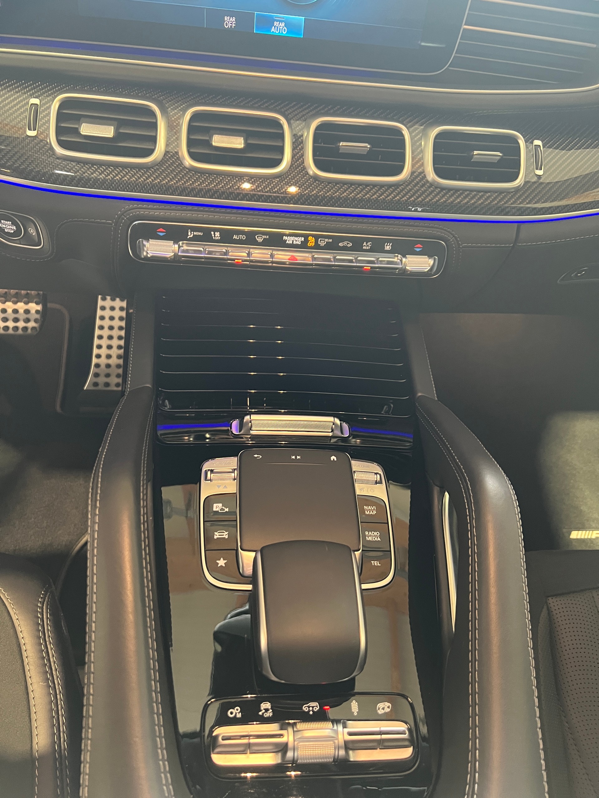 MERCEDES-BENZ GLS 63 4Matic+ TCT 9G •3.9% Leasing-image-7