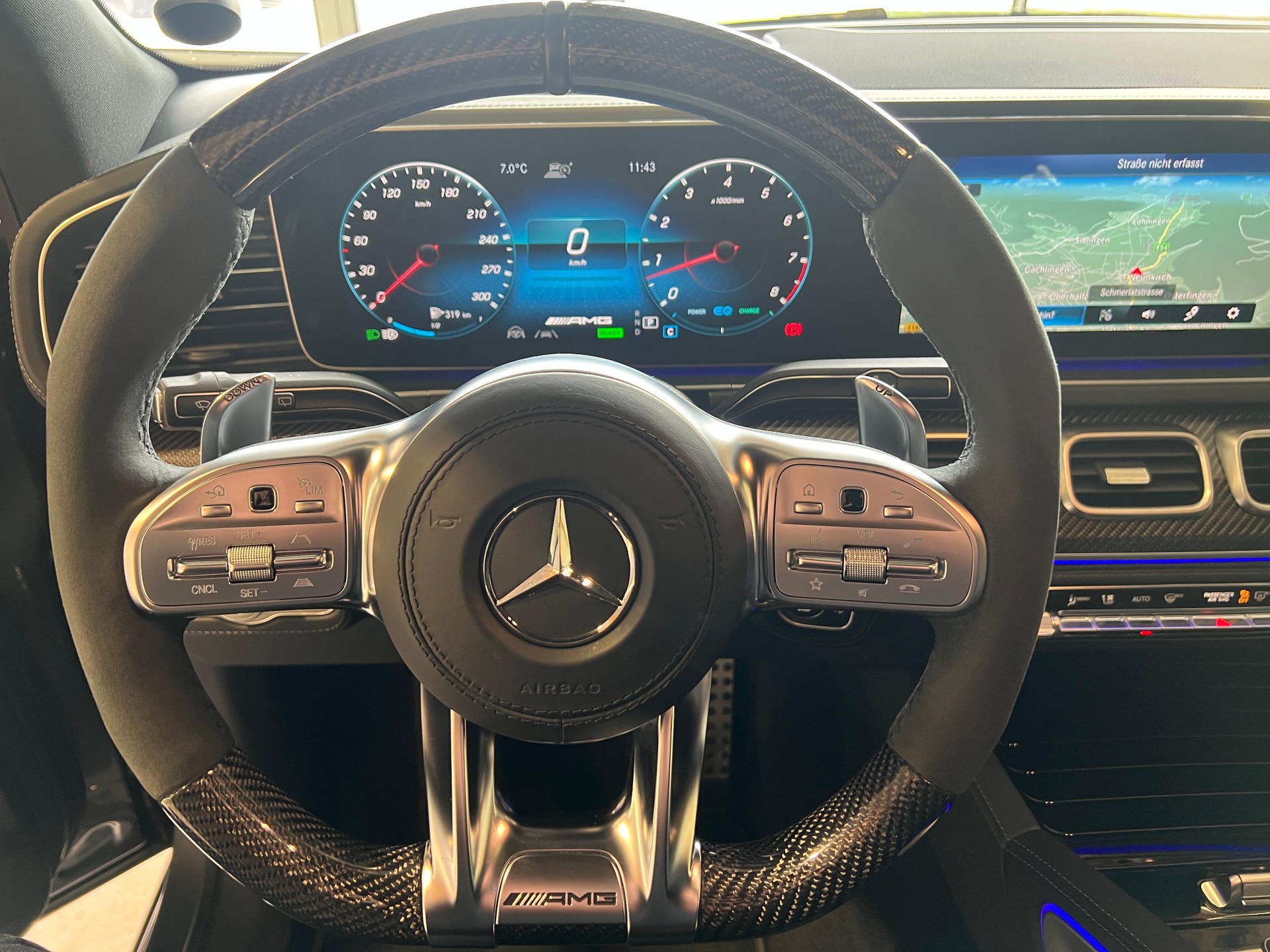 MERCEDES-BENZ GLS 63 4Matic+ TCT 9G •3.9% Leasing-image-8