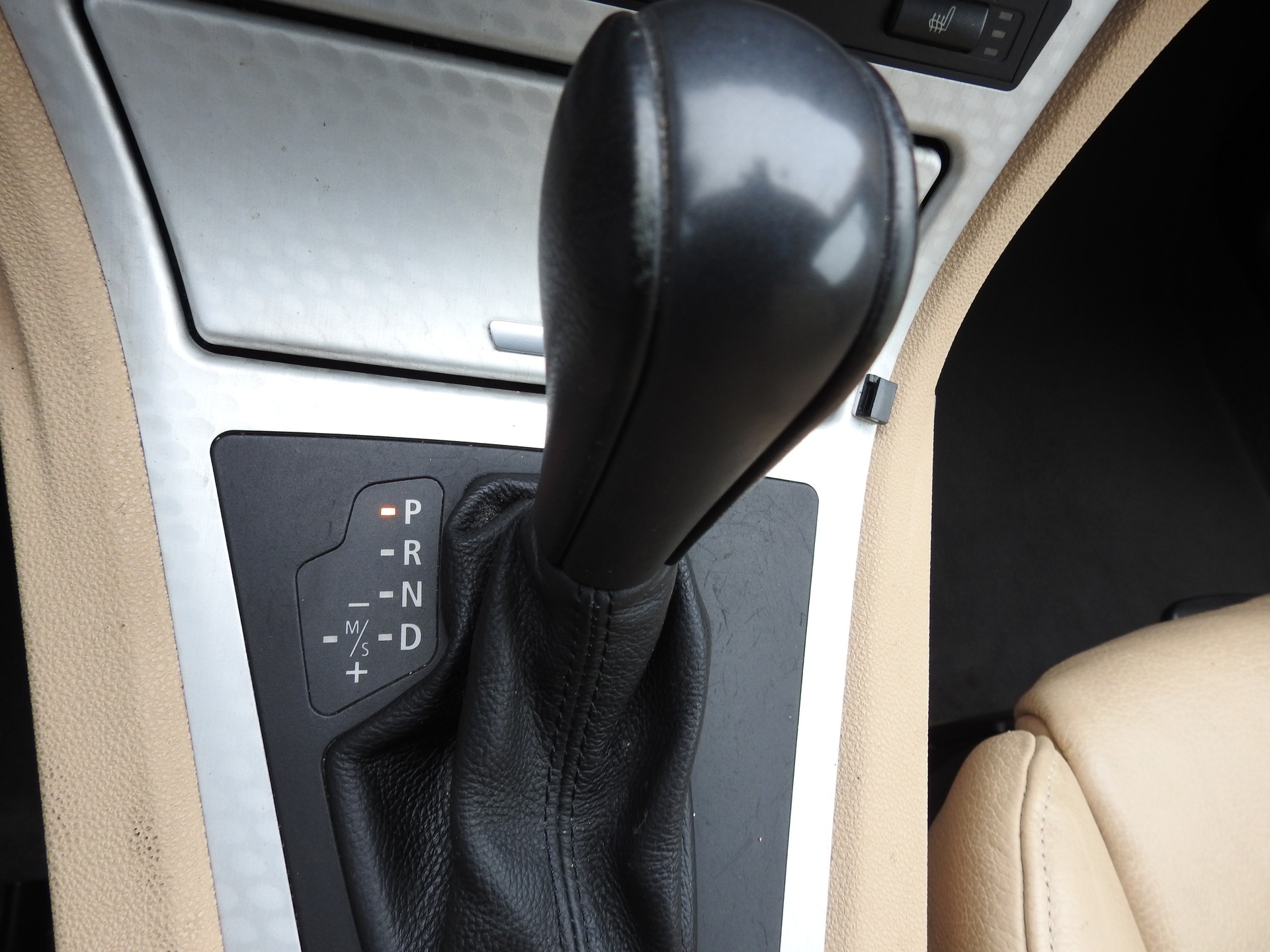 BMW X3 3.0d-image-11