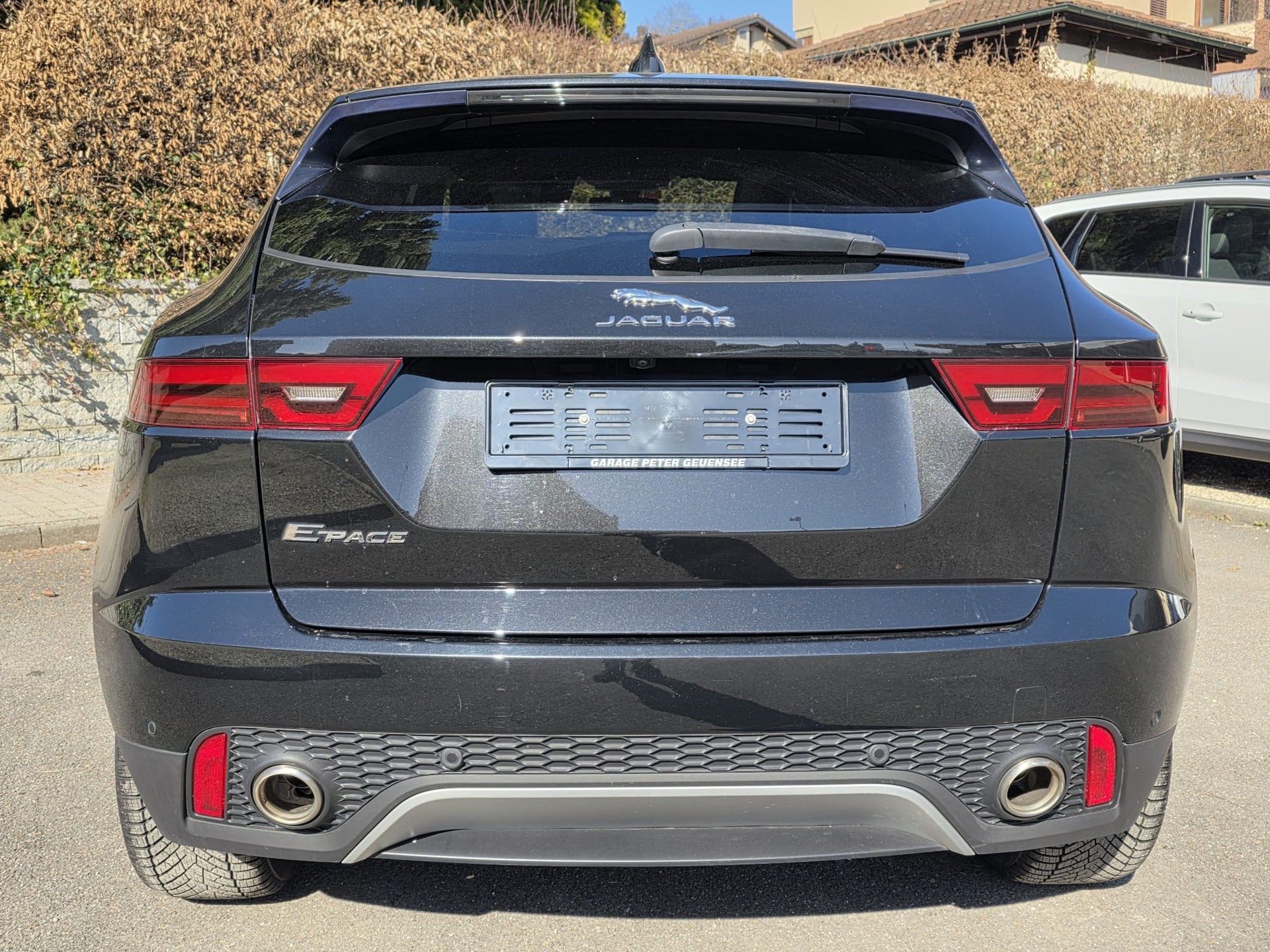JAGUAR E-Pace 2.0 P200 AWD Automatik-image-3