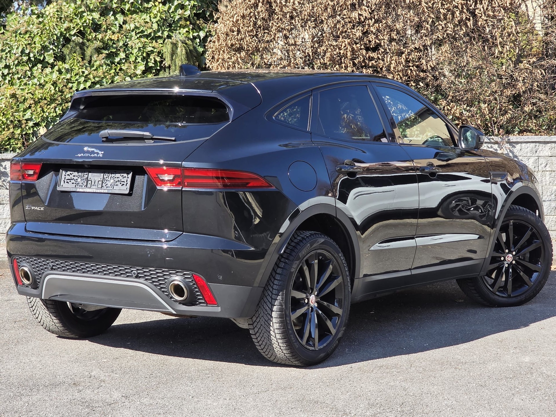 JAGUAR E-Pace 2.0 P200 AWD Automatik-image-2
