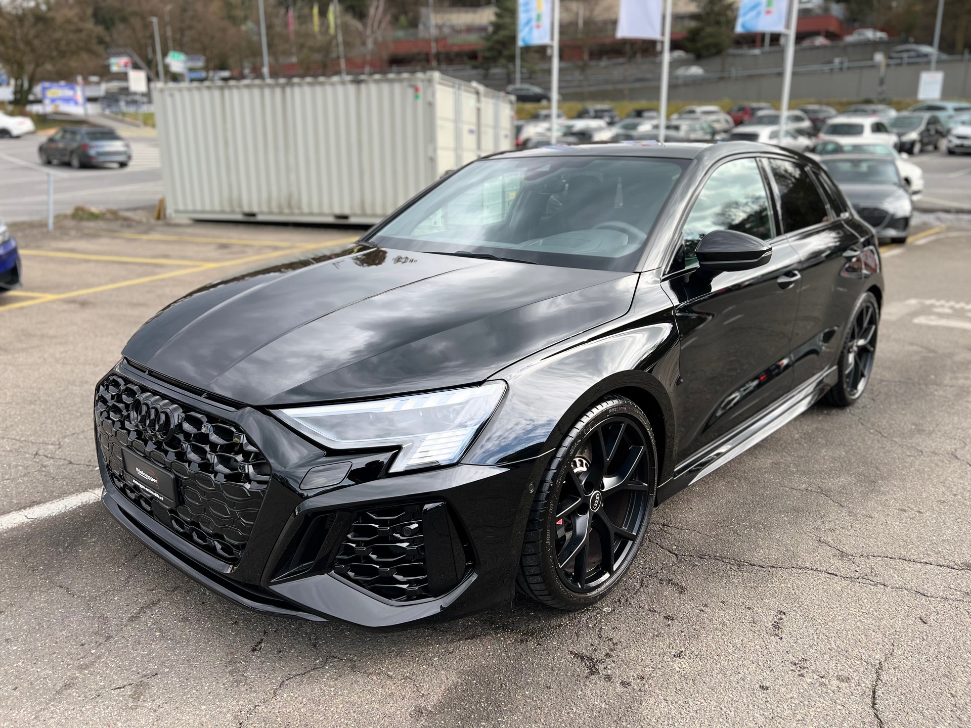 AUDI RS3 Sportback 2.5 TSI " Black Paket "quattro S-tronic-image-4