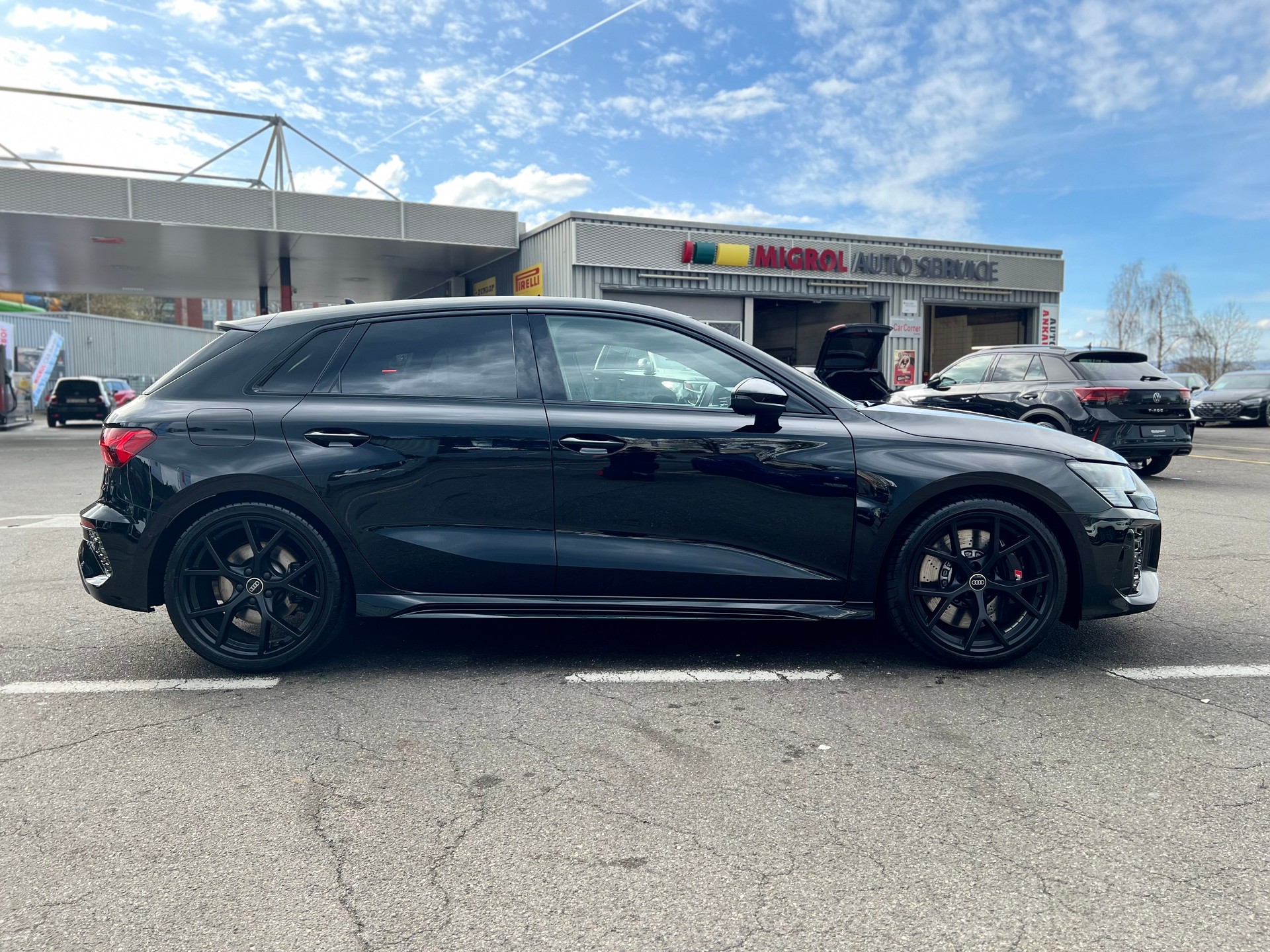 AUDI RS3 Sportback 2.5 TSI " Black Paket "quattro S-tronic-image-11