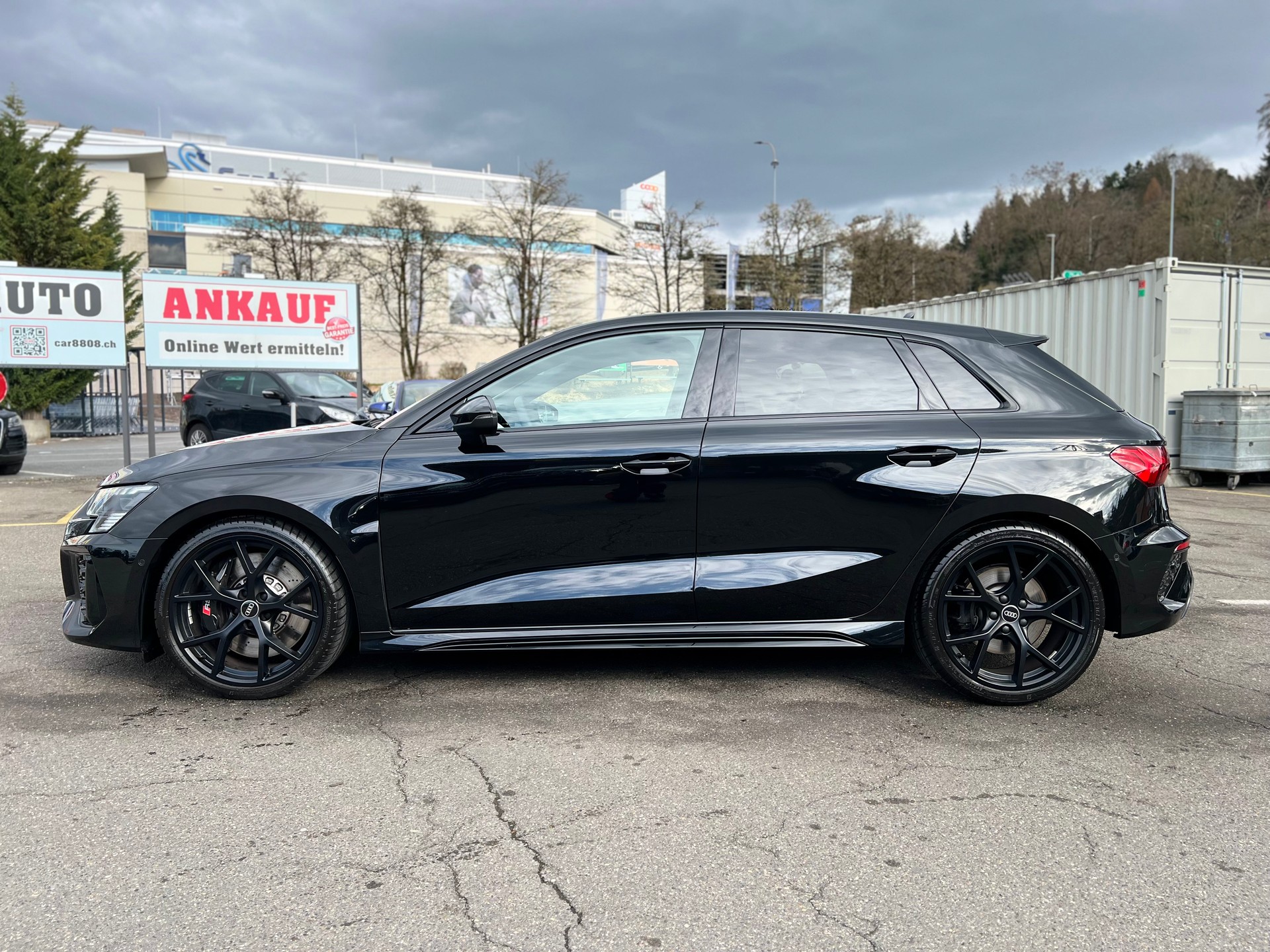 AUDI RS3 Sportback 2.5 TSI " Black Paket "quattro S-tronic-image-6