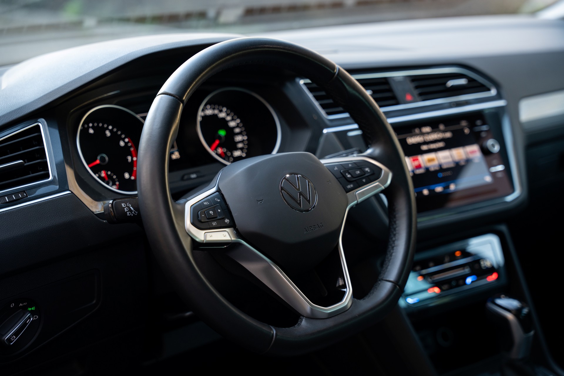 VW Tiguan 2.0TSI Life 4Motion DSG-image-8