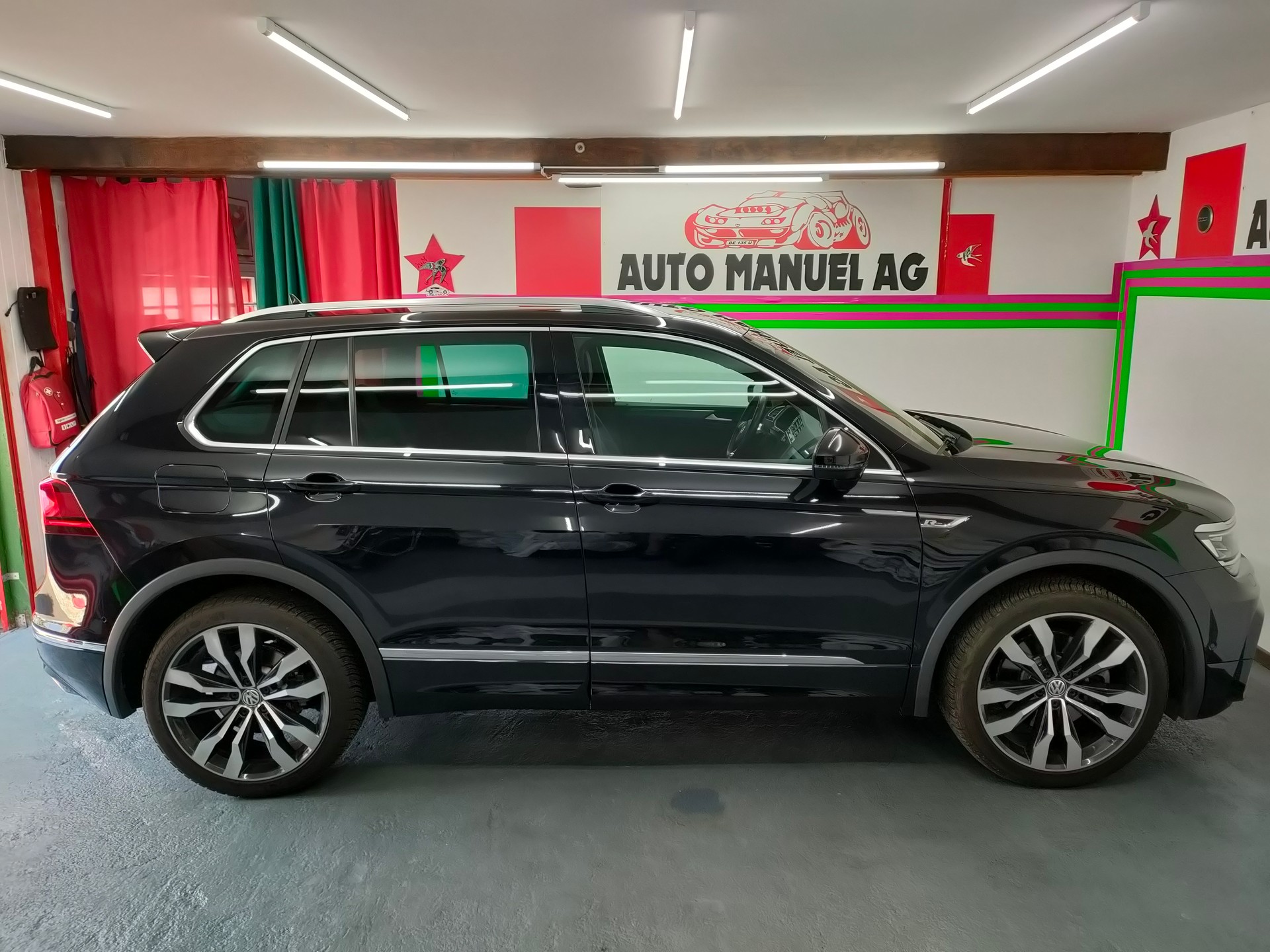 VW Tiguan 2.0 TDI SCR Highline 4Motion DSG-image-4