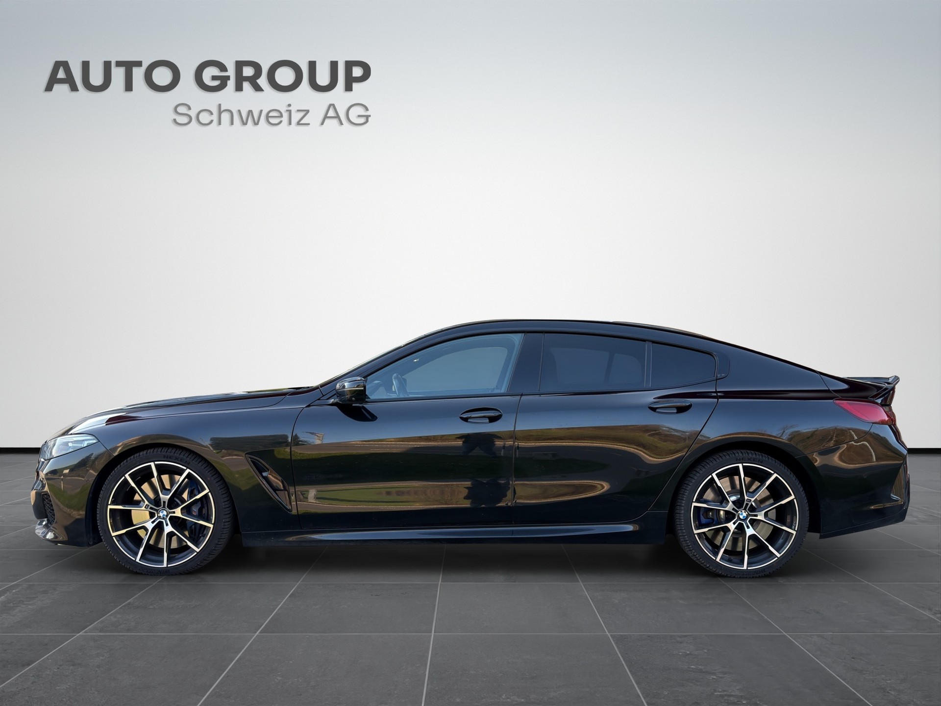BMW M850i xDrive Steptronic-showroom-element-1