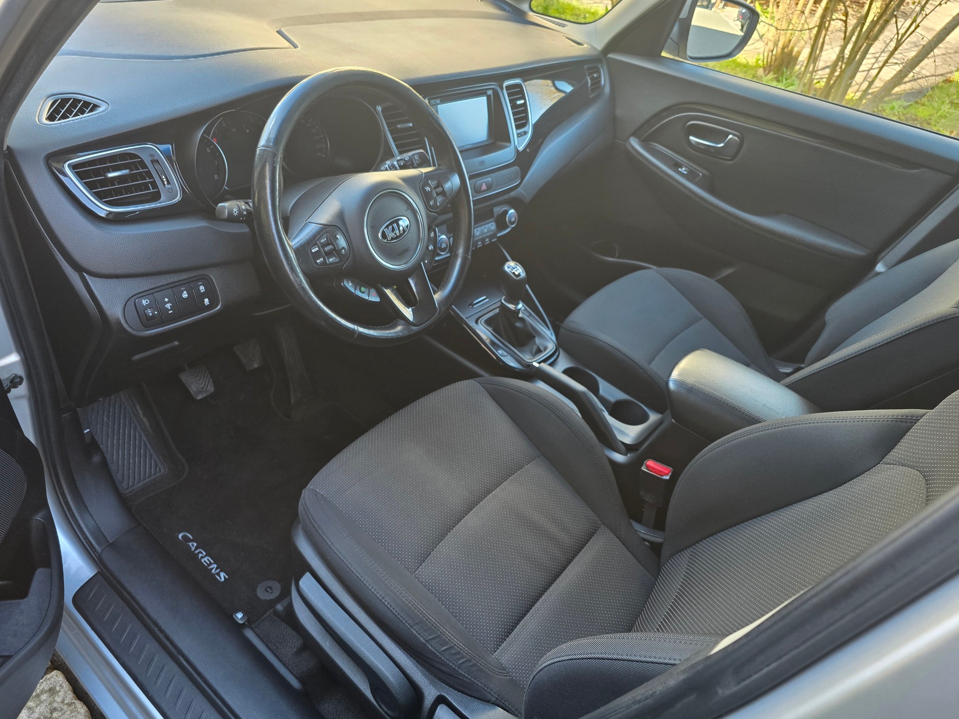 KIA Carens 1.6 GDI Trend-image-7