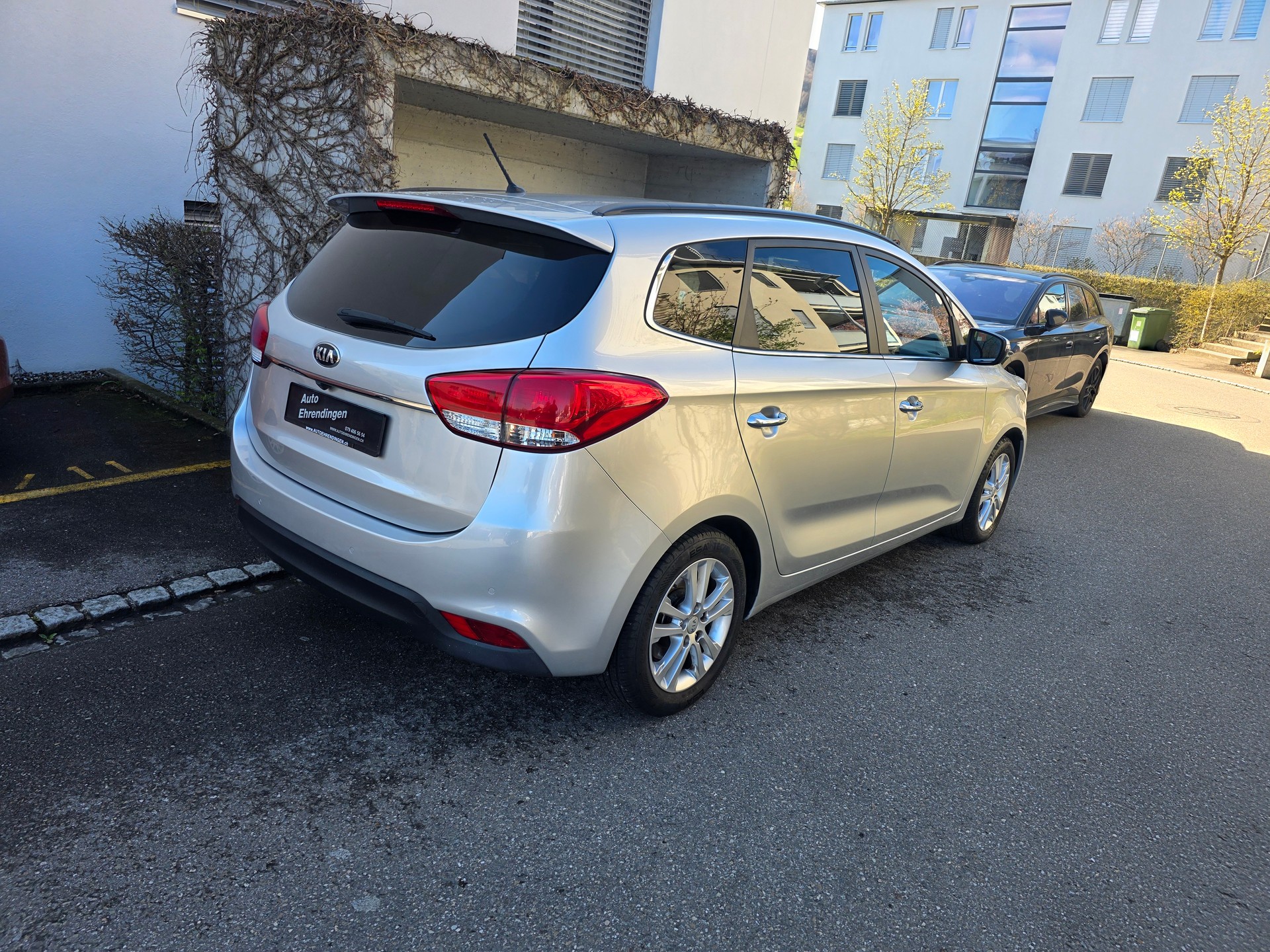 KIA Carens 1.6 GDI Trend-image-4
