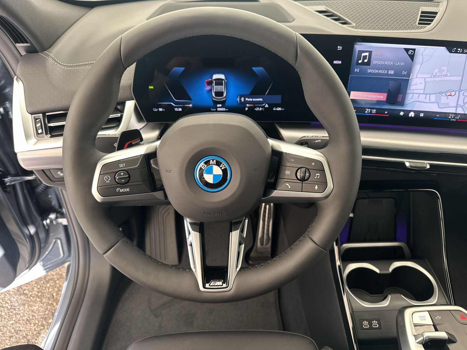 BMW iX2 xDrive 30 M Sport Pro-image-9