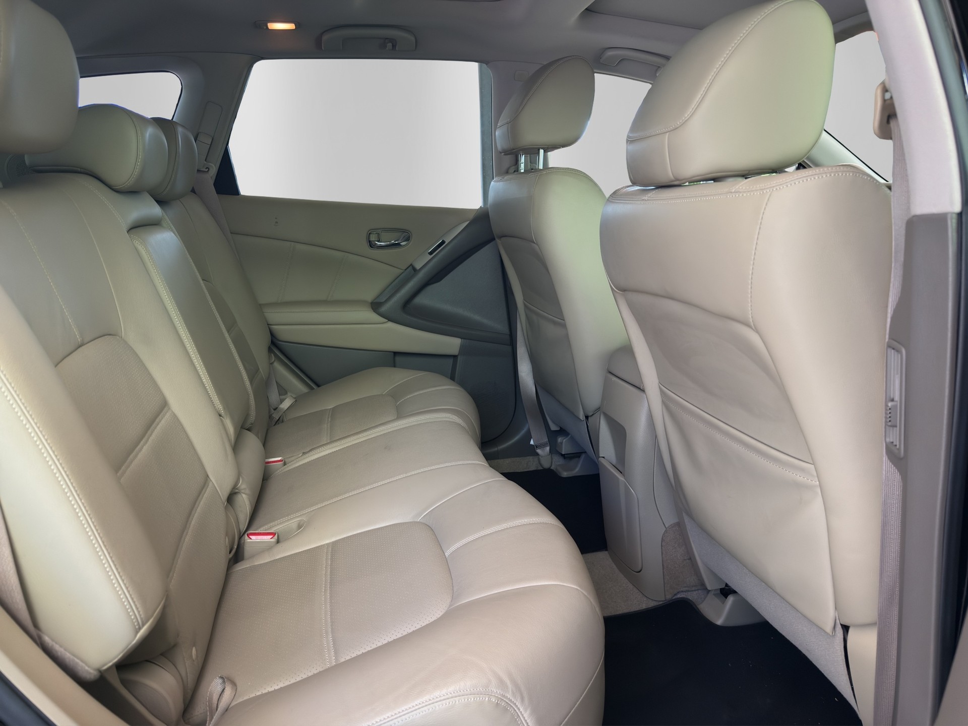 NISSAN Murano 3.5 V6 Executive Xtronic CVT-image-15