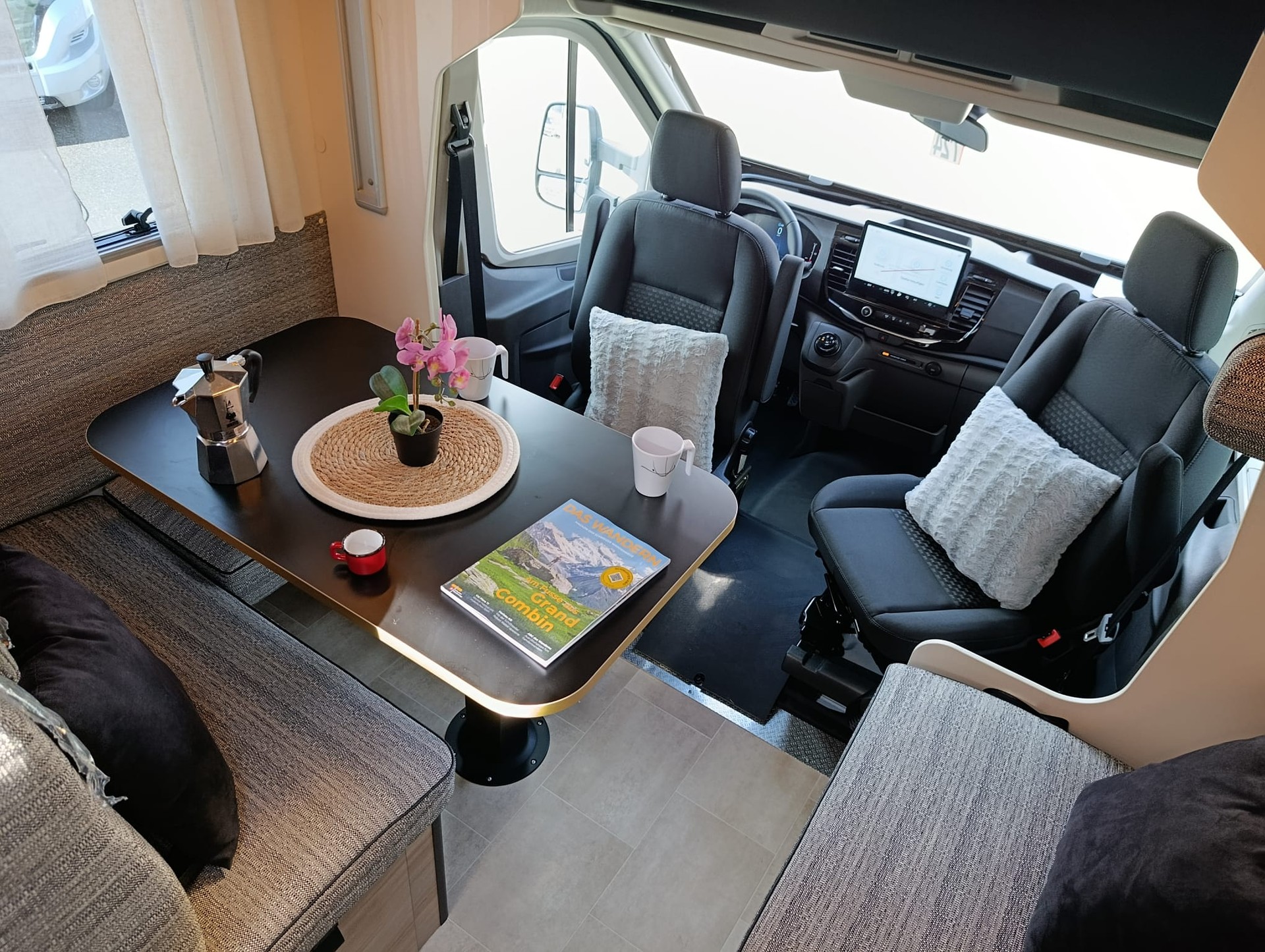 RIMOR Kilig 77 **Unschlagbar in Preis und Leistung: Nirgendwo bekommen Sie mehr Wohnmobil für Ihr Geld als bei Rimor.***-showroom-element-1