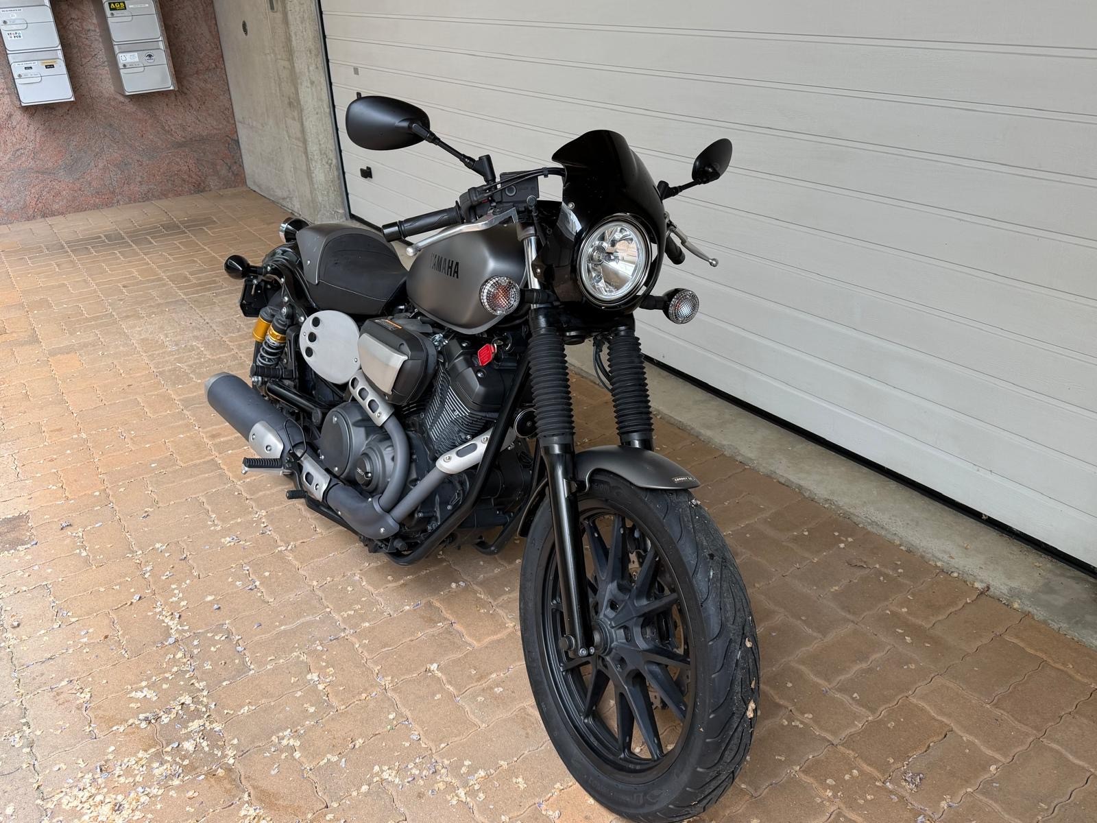 YAMAHA XV 950-image-1