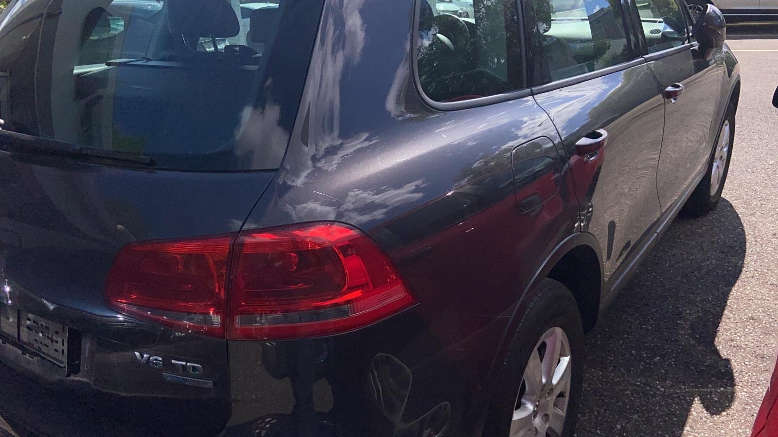 VW Touareg 3.0 TDI BlueMotion Technology Tiptronic-image-1