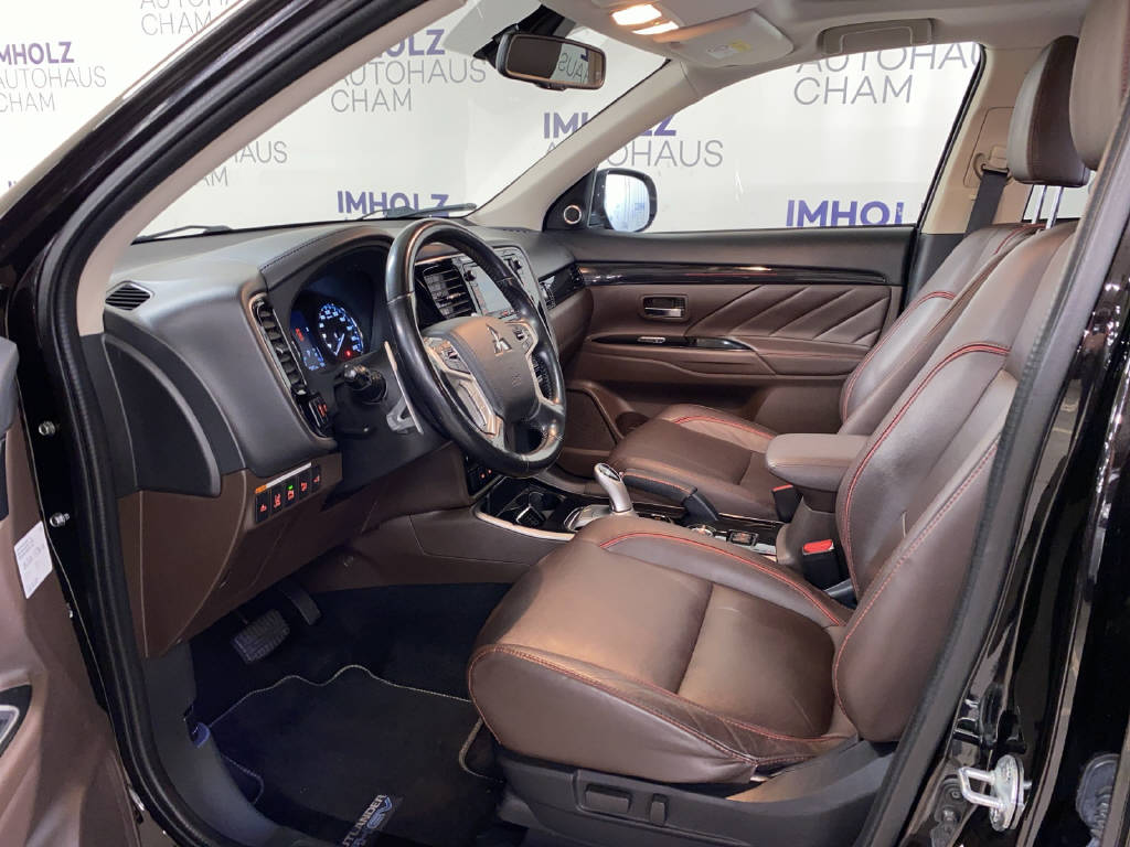 MITSUBISHI Outlander 2.0 PHEV Diamond-image-15