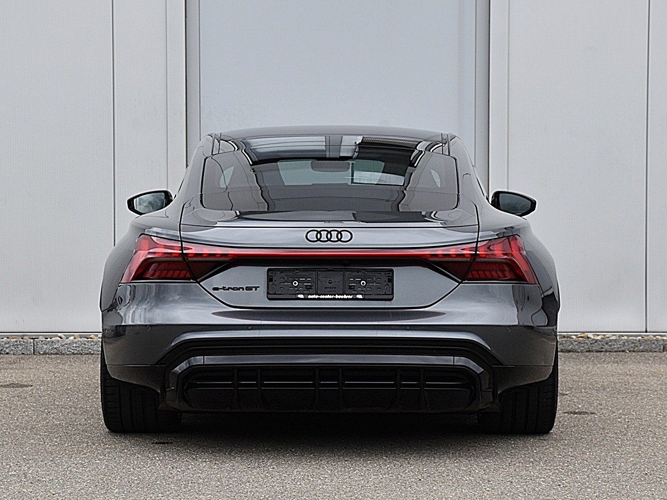 AUDI e-tron GT quattro-image-6