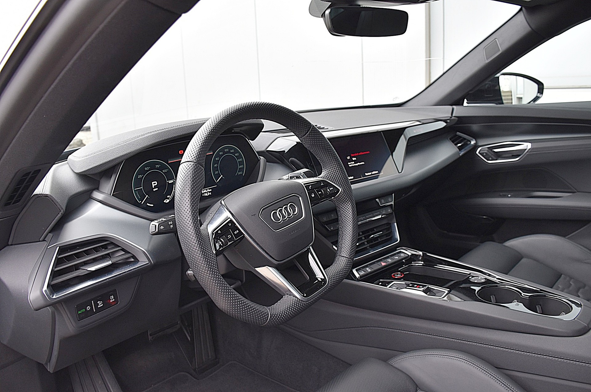 AUDI e-tron GT quattro-image-8