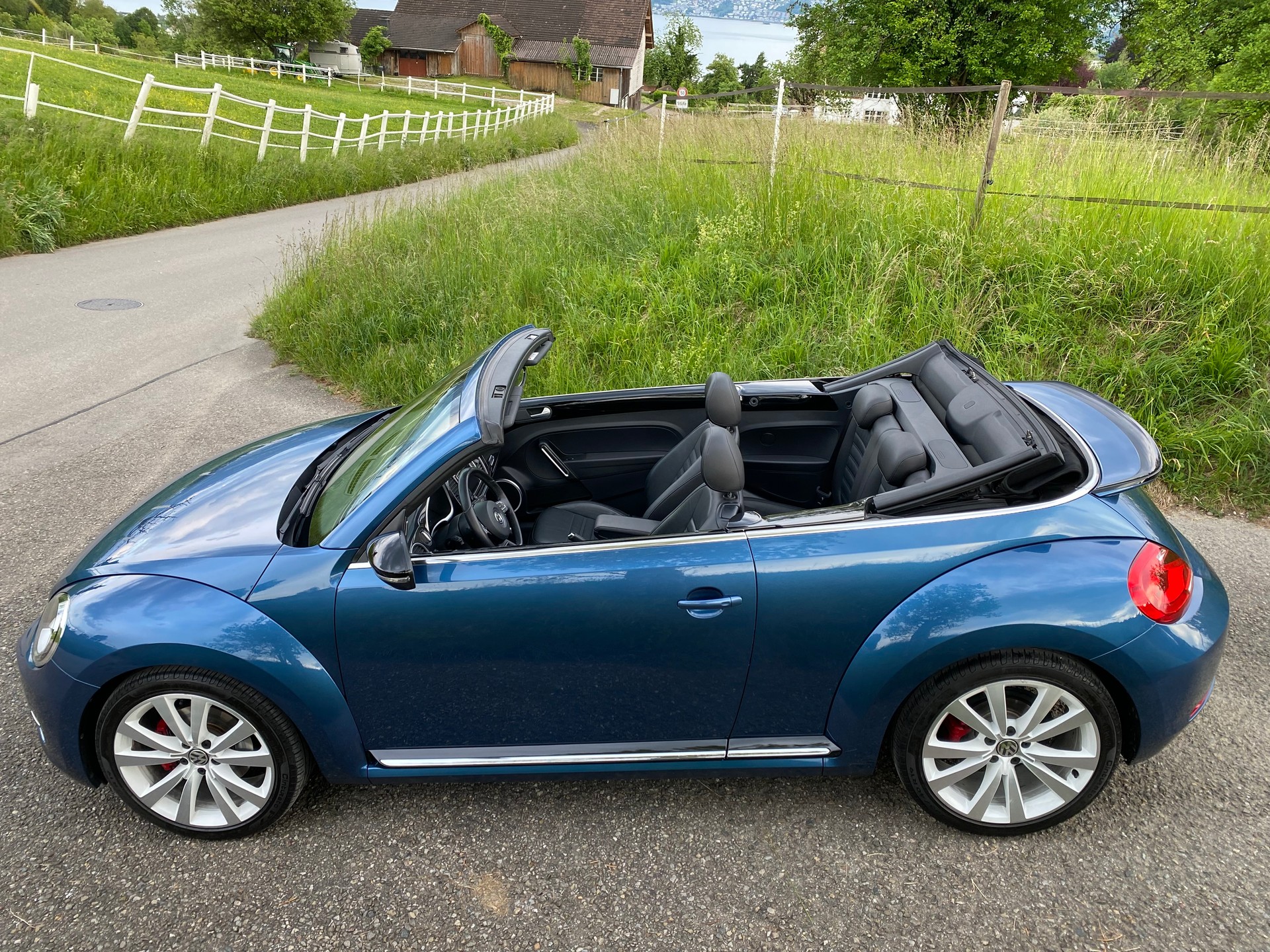 VW Cabrio 2.0 TSI BlueMT Sport DSG - 220PS-image-9