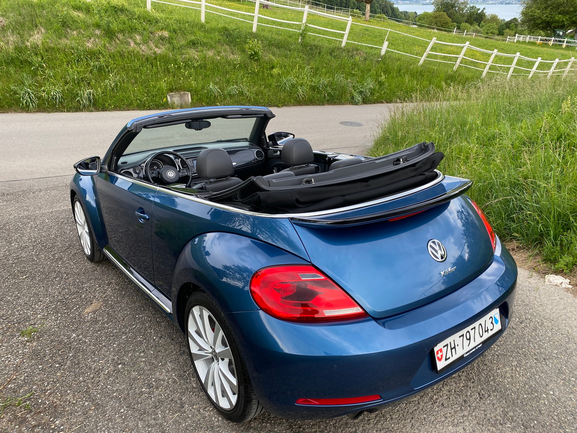 VW Cabrio 2.0 TSI BlueMT Sport DSG - 220PS-image-11