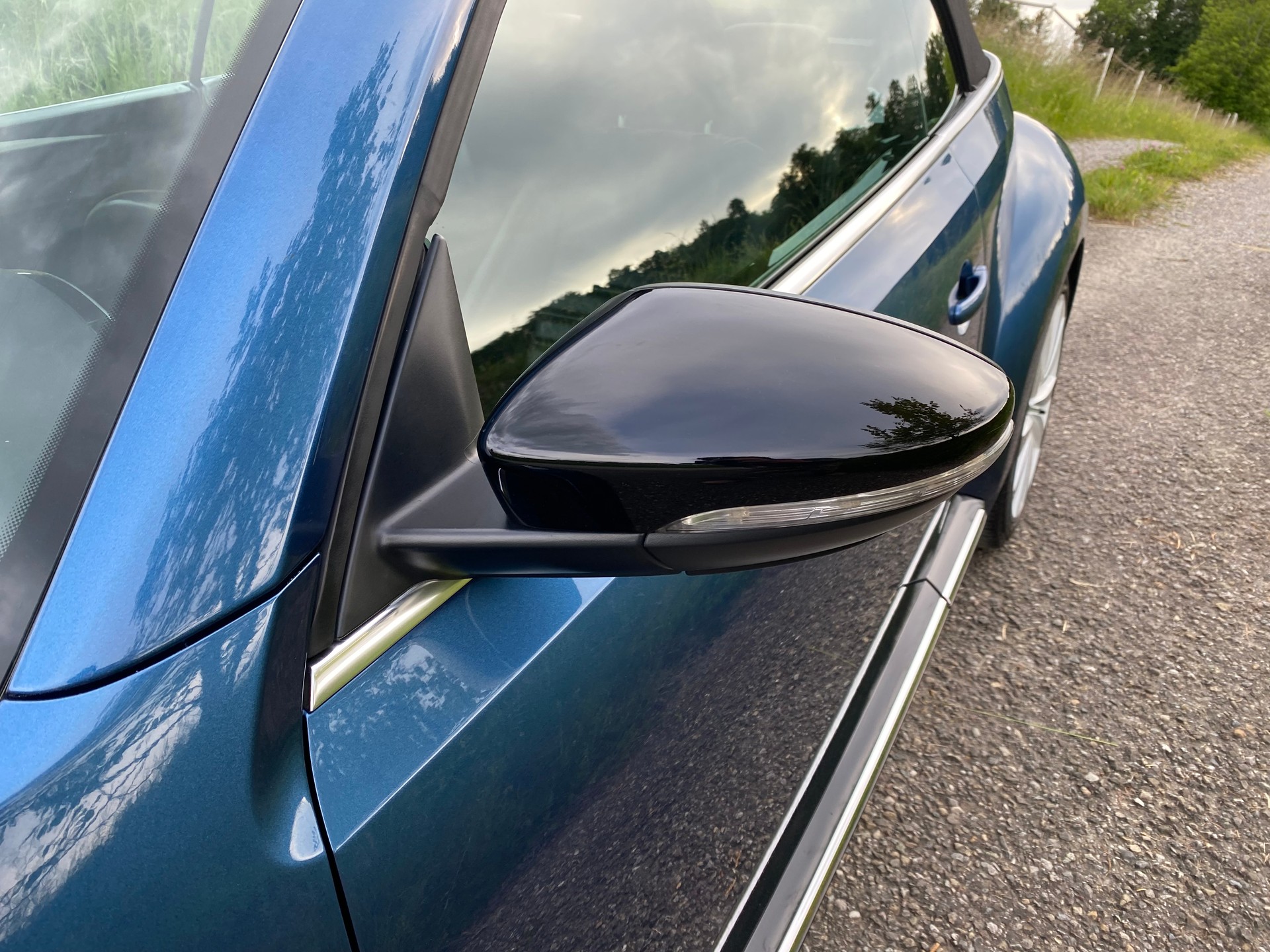 VW Cabrio 2.0 TSI BlueMT Sport DSG - 220PS-image-15