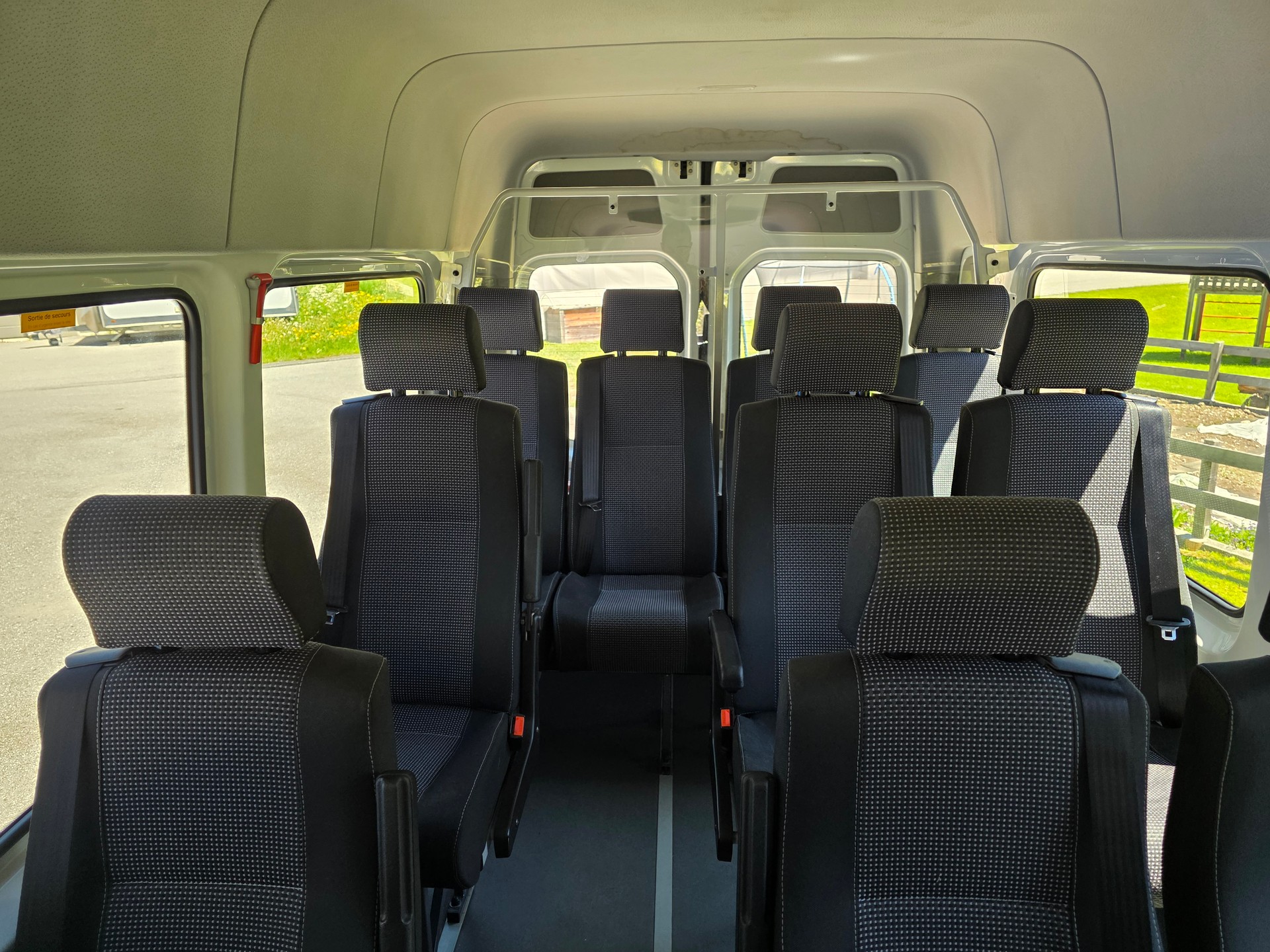 MERCEDES-BENZ Sprinter 516 CDI-image-8