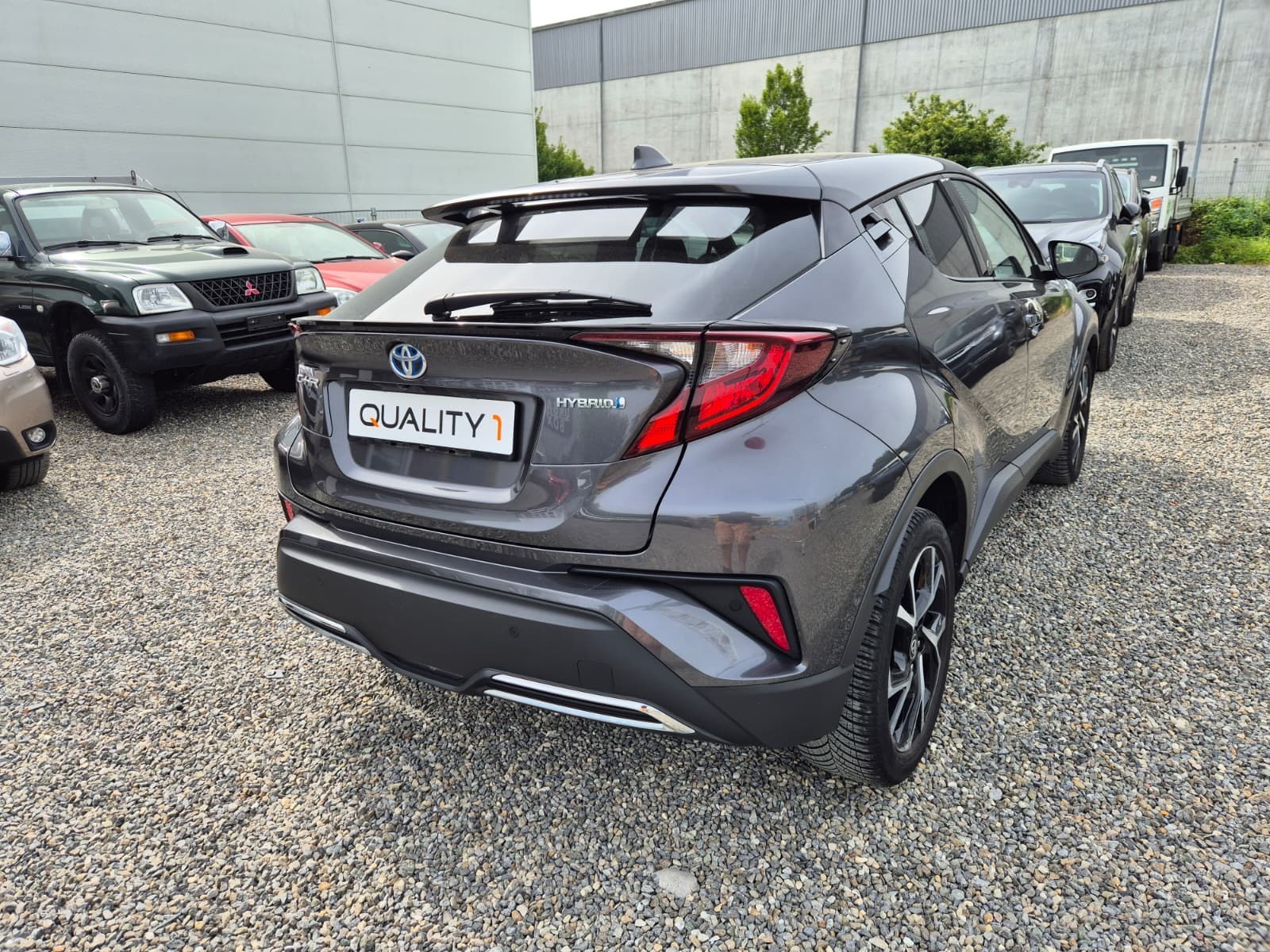 TOYOTA C-HR 2.0 HSD CVT Premium-image-1