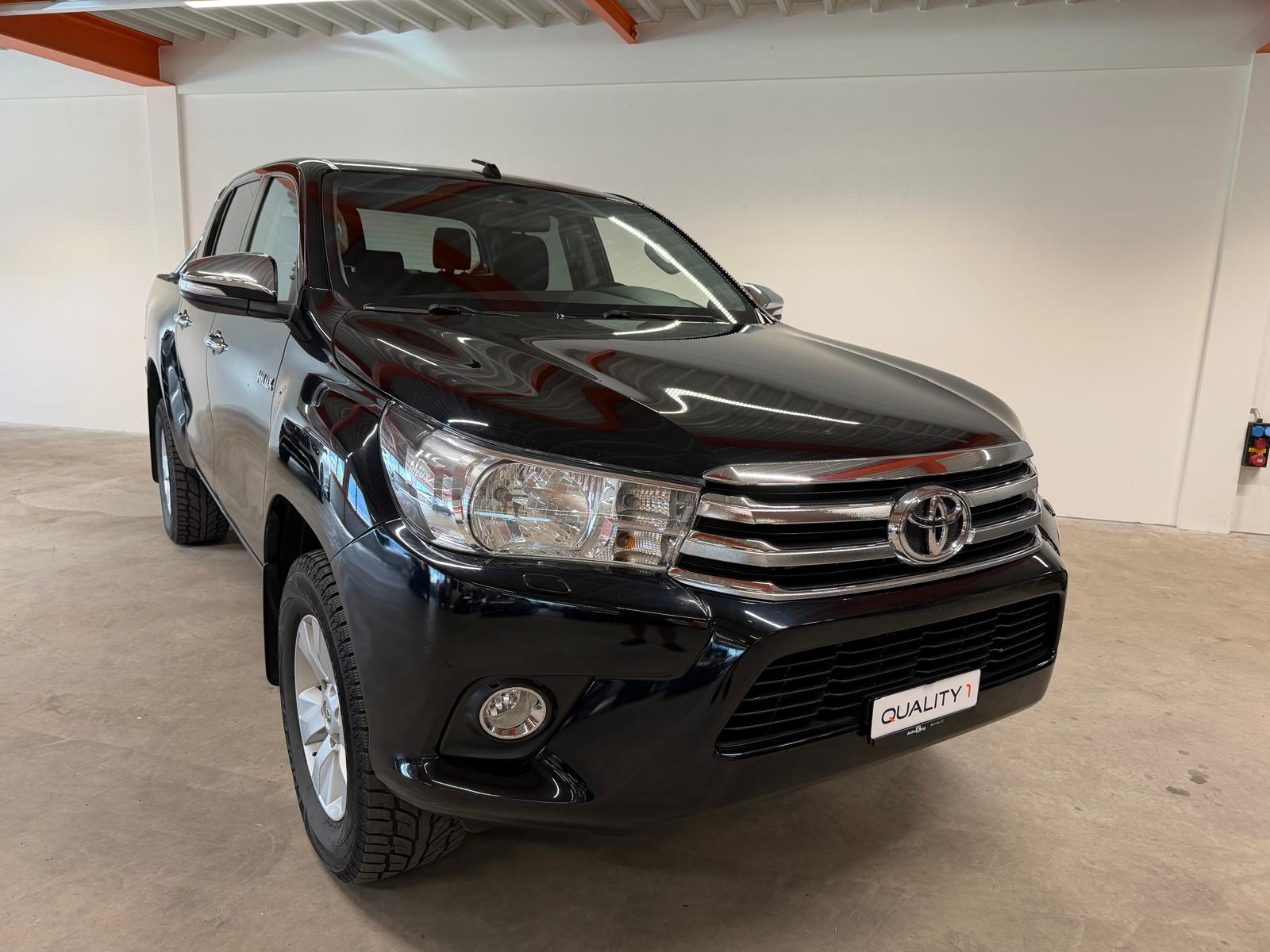 TOYOTA Hilux 2.4D-4D Sol DoubleCab 4x4 A