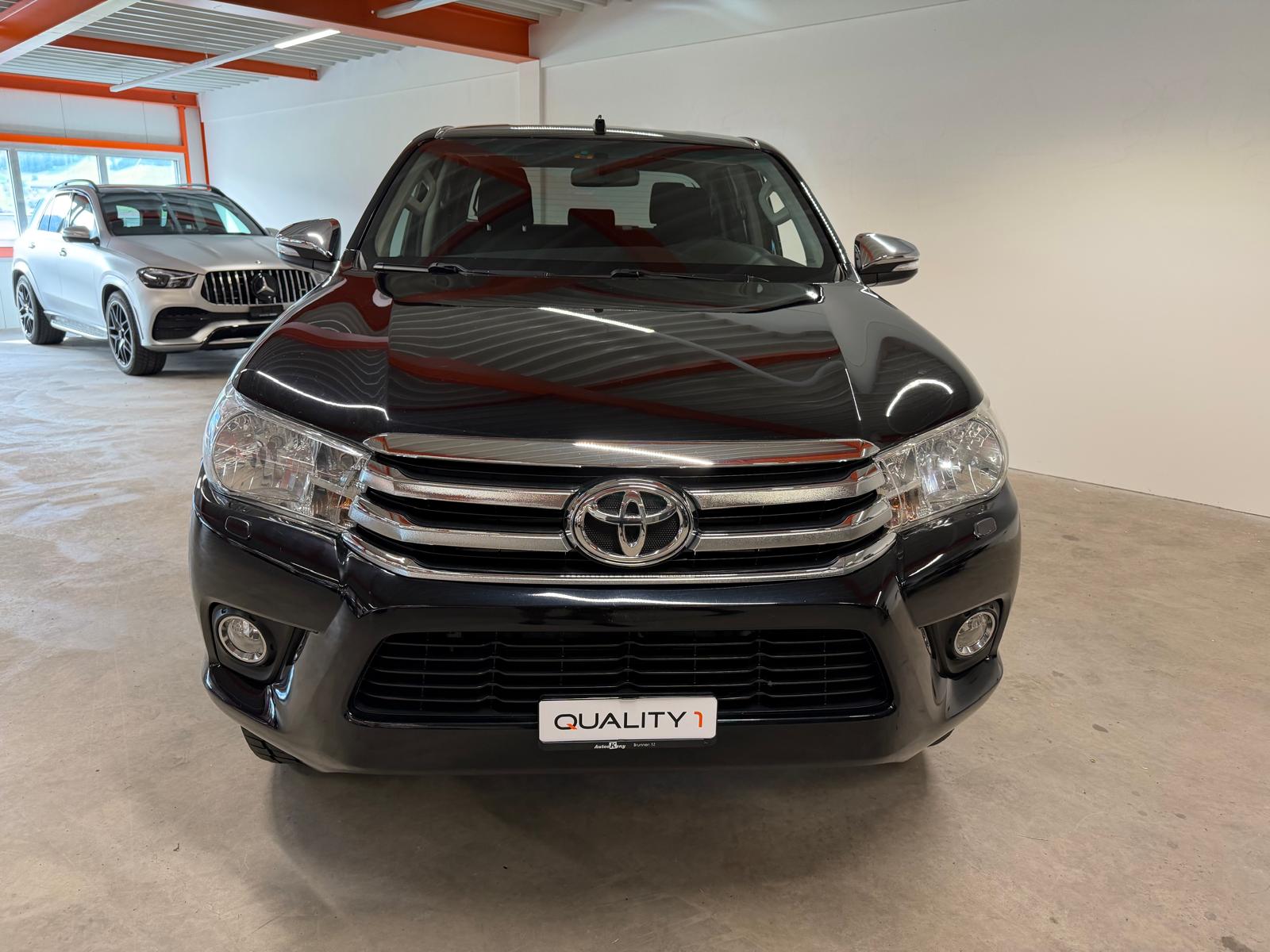 TOYOTA Hilux 2.4D-4D Sol DoubleCab 4x4 A-image-16