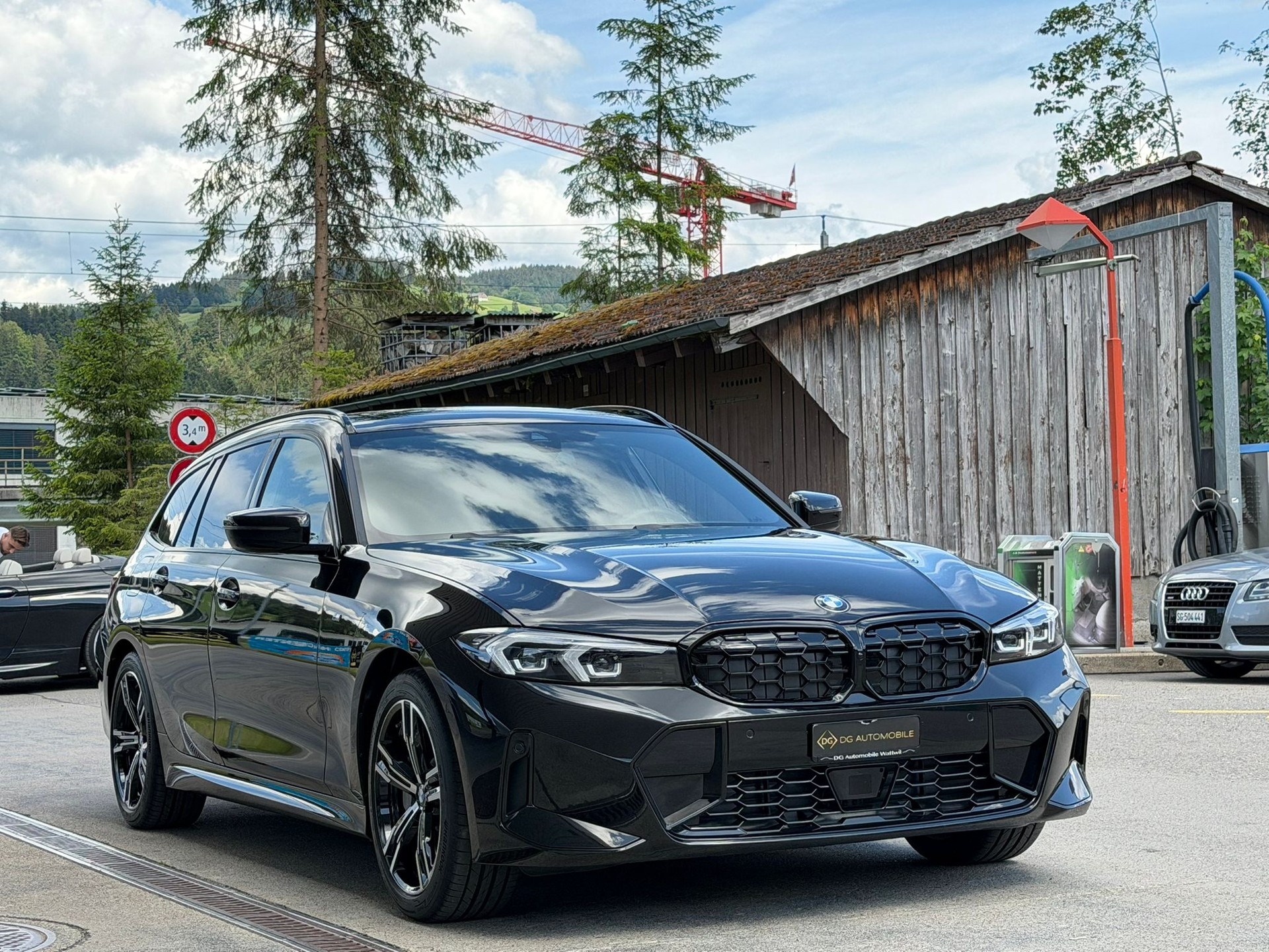 BMW 330i Touring xDrive Steptronic M Sport *Shadow-Line**Live Cockpit**245PS**Modell 2025*-showroom-element-2