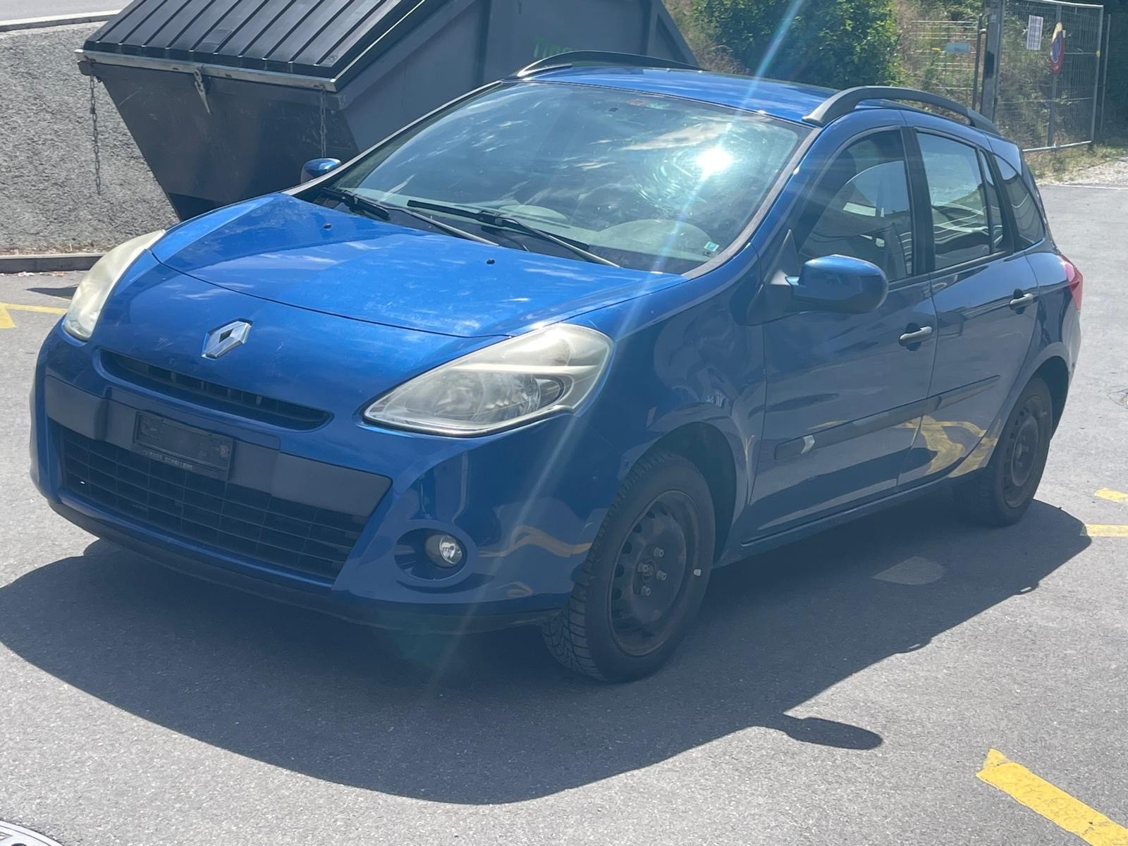 RENAULT Clio Grandtour 1.2 16V Yahoo
