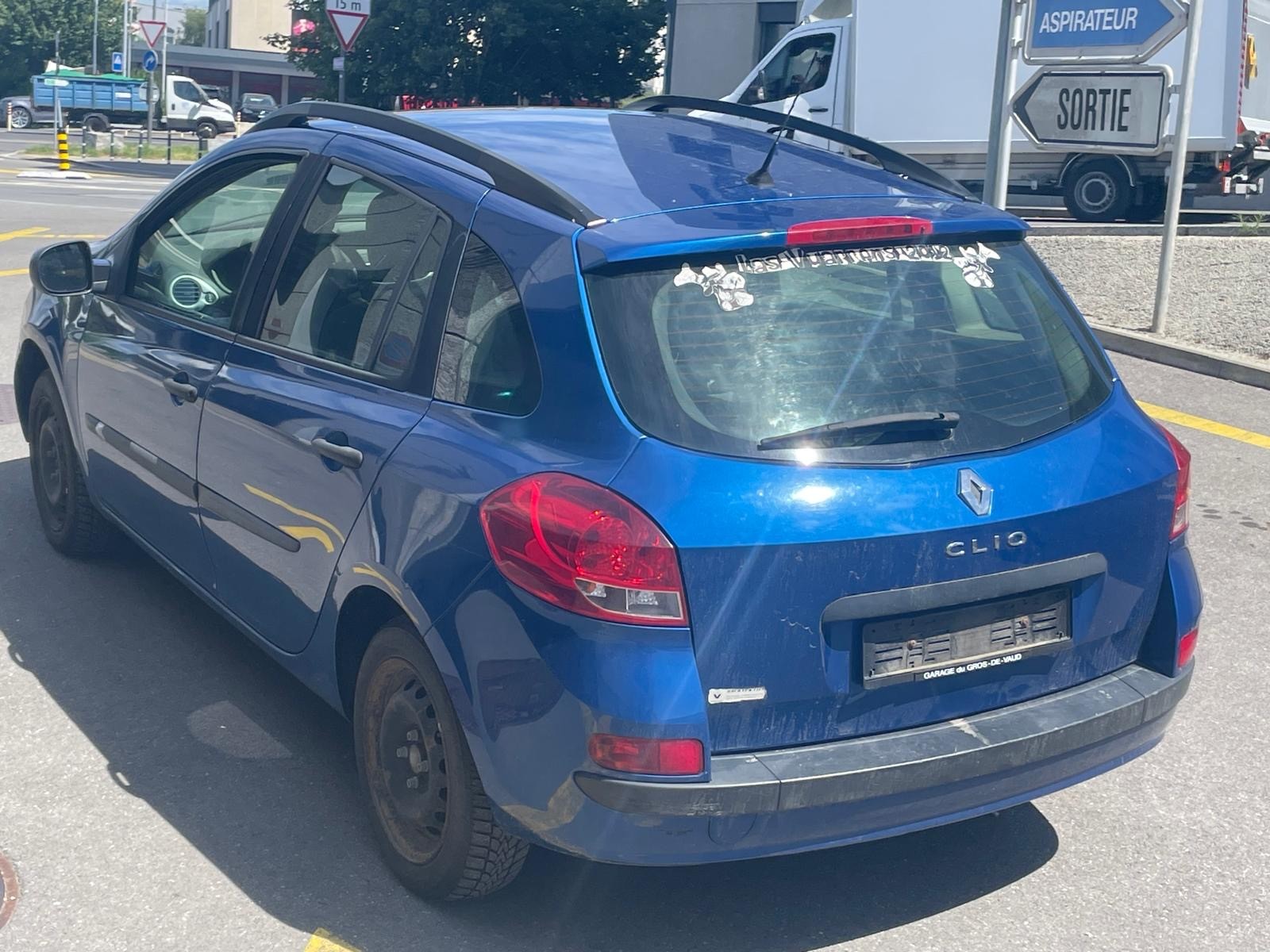 RENAULT Clio Grandtour 1.2 16V Yahoo-image-4