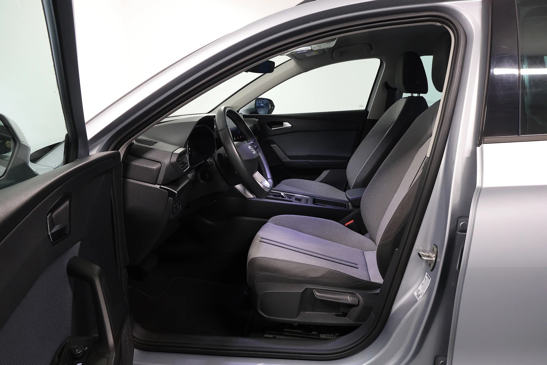 SEAT Leon ST 2.0 TDI EVO DSG Style-image-5