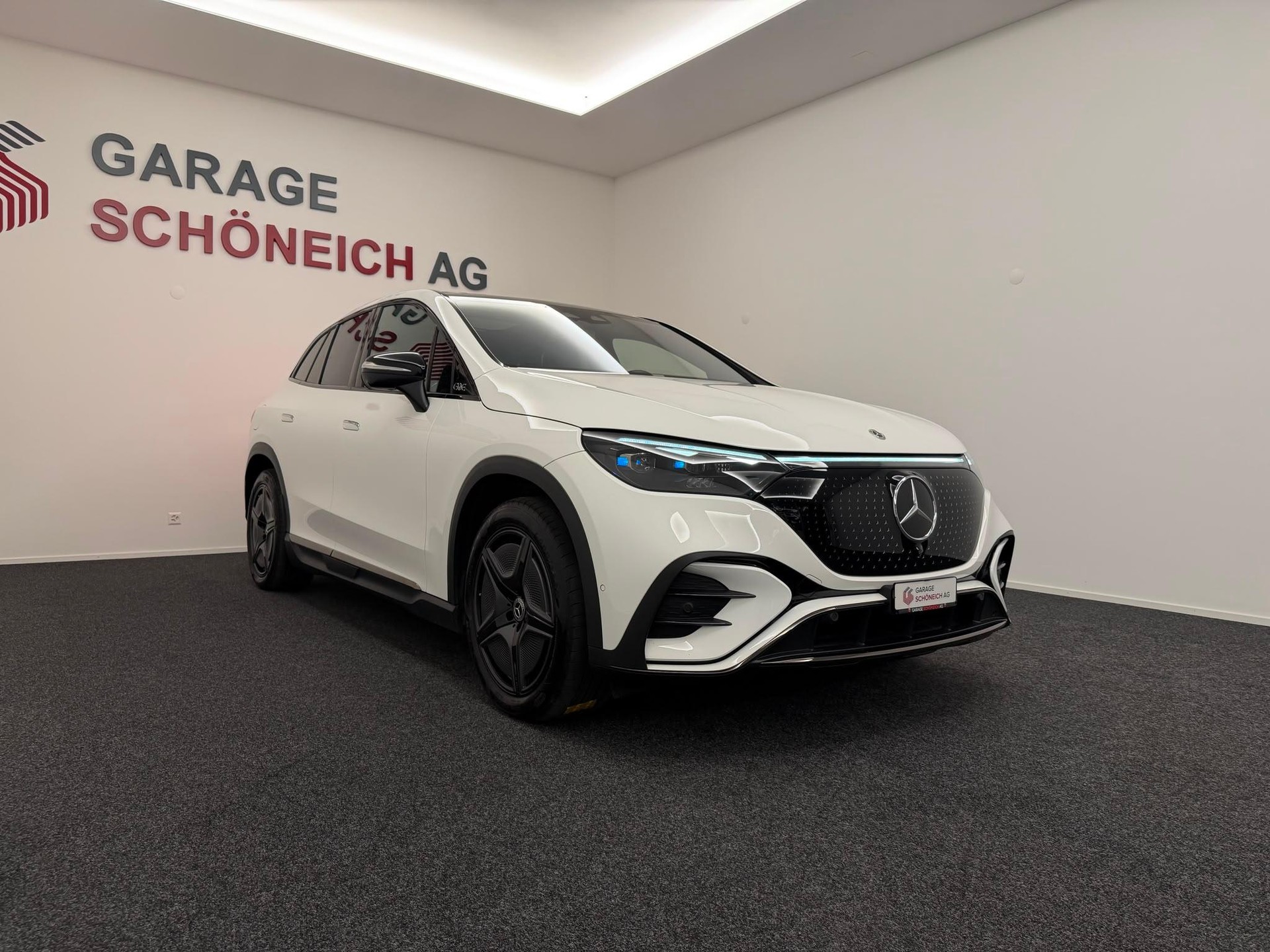 MERCEDES-BENZ EQE 500 Executive Edition AMG Line 4matic-showroom-element-2
