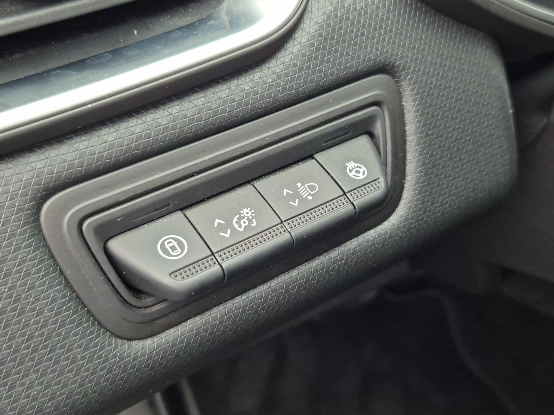 MITSUBISHI Colt 1.6 HEV Instyle-image-16