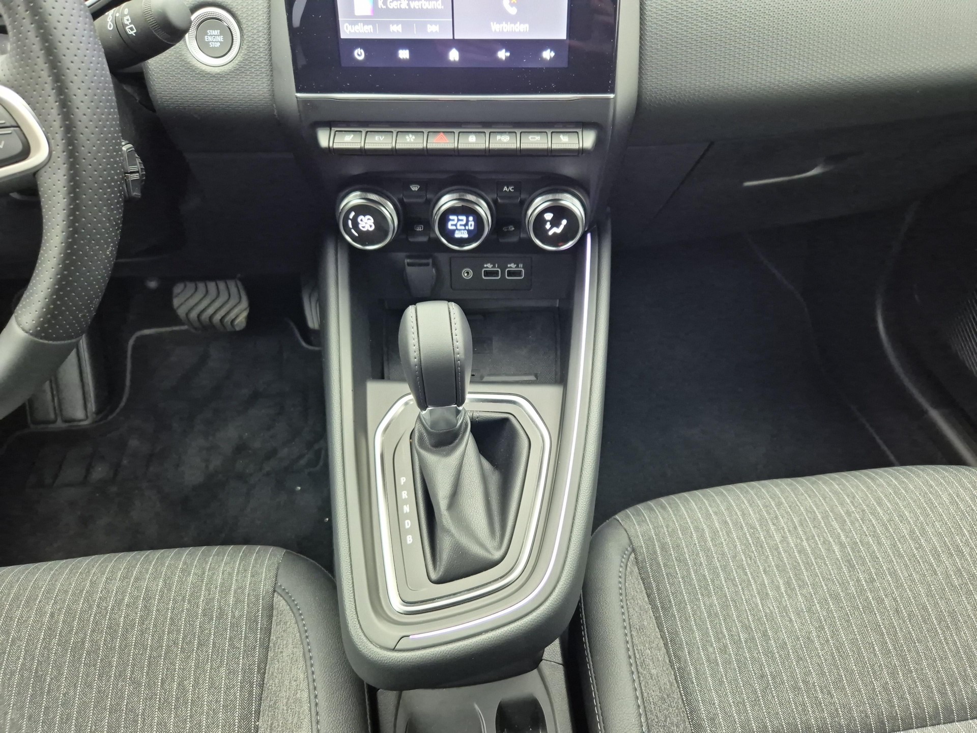 MITSUBISHI Colt 1.6 HEV Instyle-image-14