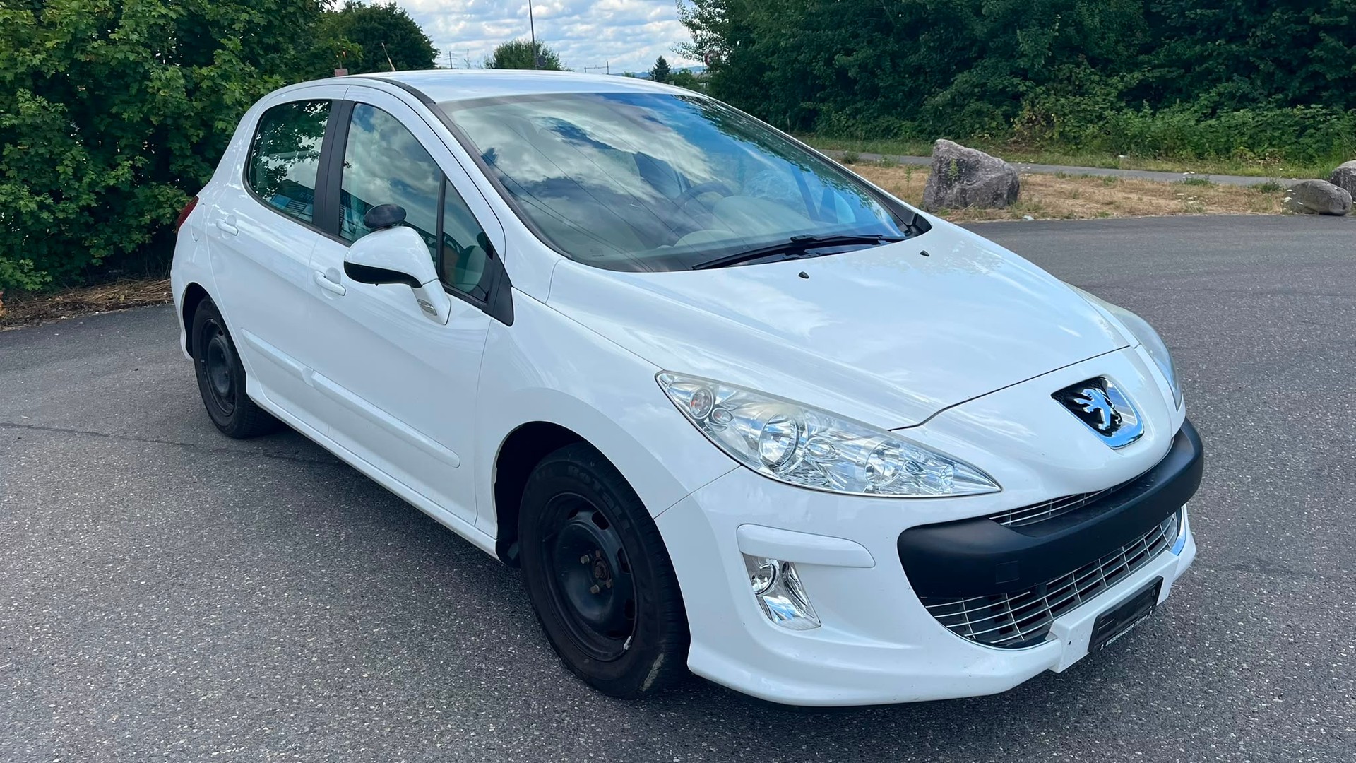 PEUGEOT 308 1.6 HDI Sport-image-2