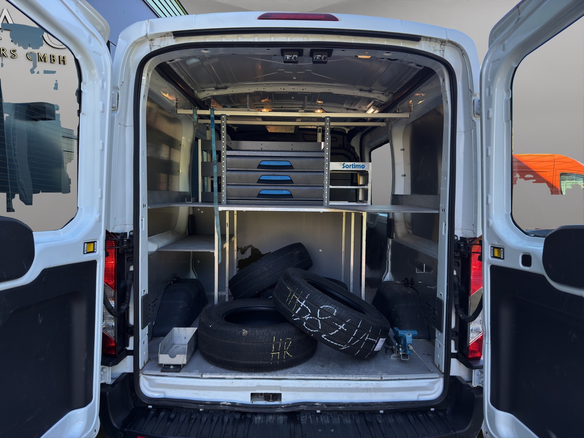 FORD Transit Van 350 L2 Trail 2.0 TDCi 130 4WD **Mit Werkstatt-Einrichtung**-image-10