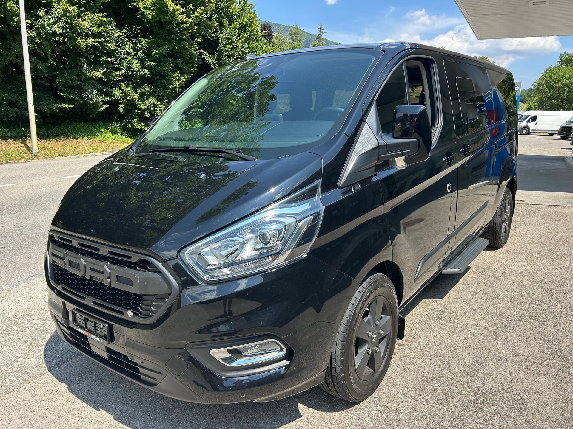 FORD Tourneo Custom 320 L2H1 Shuttle Trend