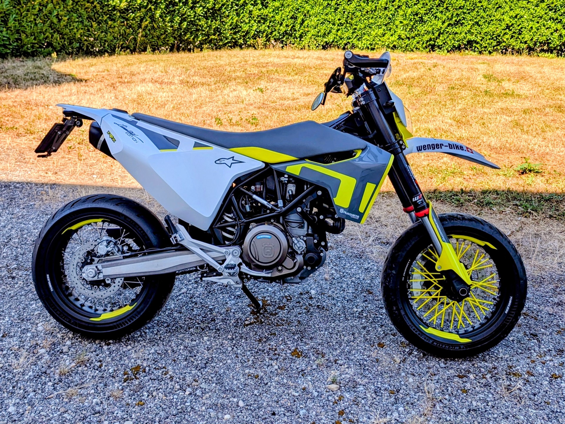 HUSQVARNA 701 Supermoto-image-0