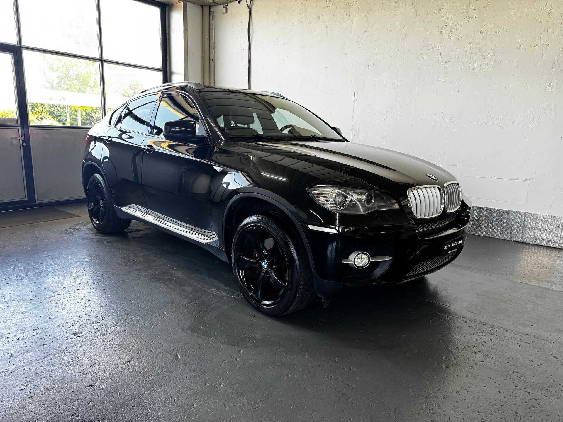BMW X6 xDrive 35d Steptronic-showroom-element-1