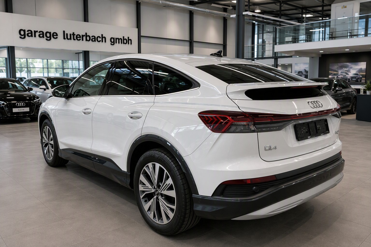 AUDI Q4 SB e-tron 50 Sport Quattro-image-1