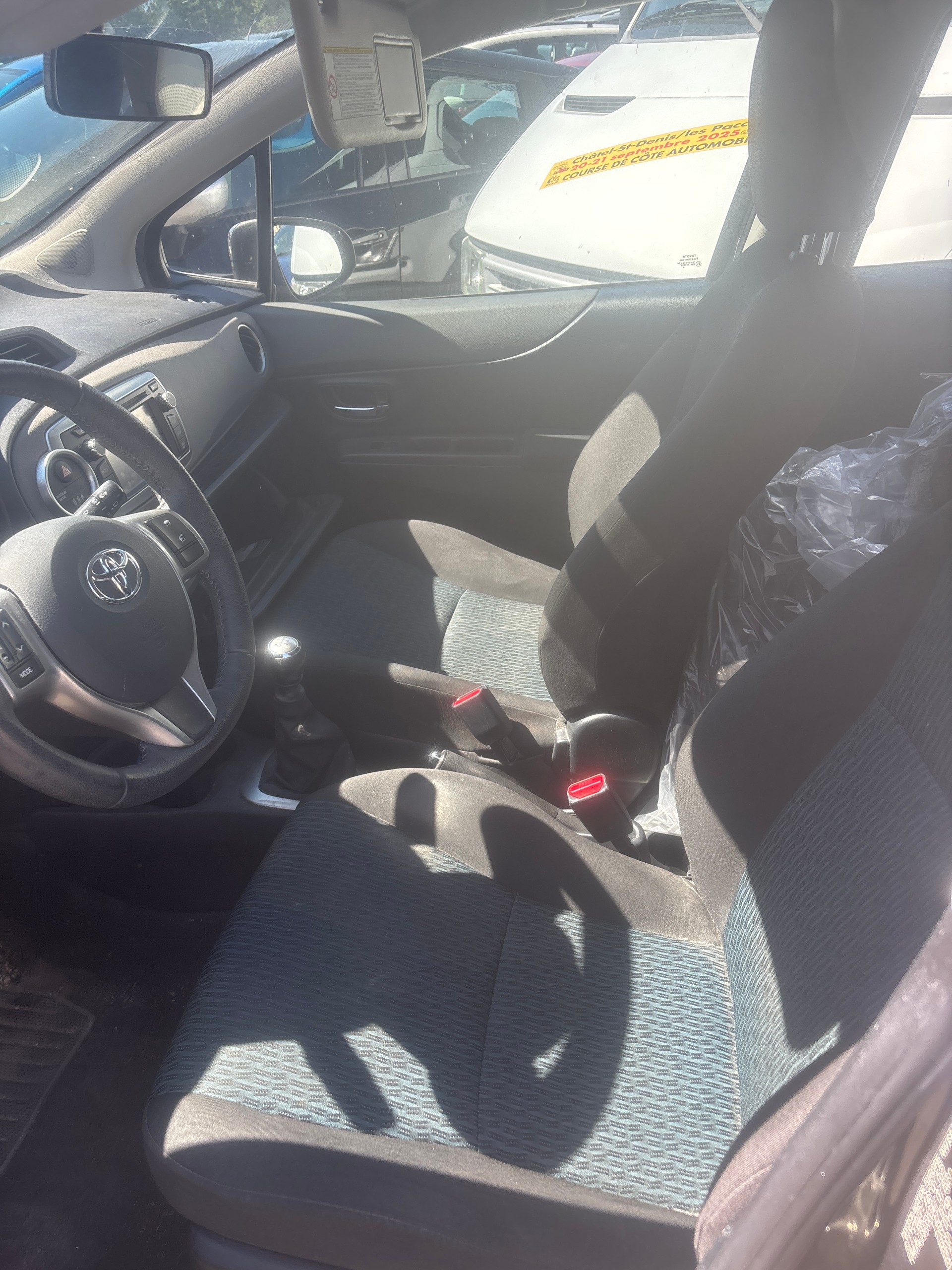 TOYOTA Yaris 1.33 Sol-image-7