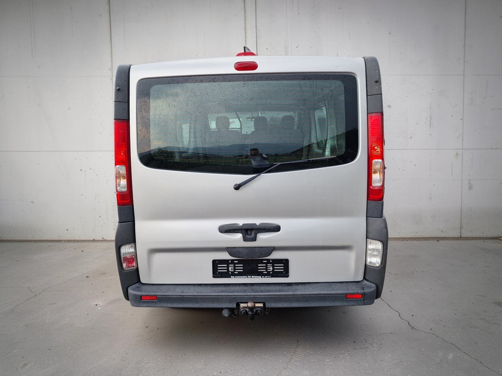 RENAULT Trafic 2.5 dCi 2.9t L1H1 12Mt Gara MFK Neu-image-7