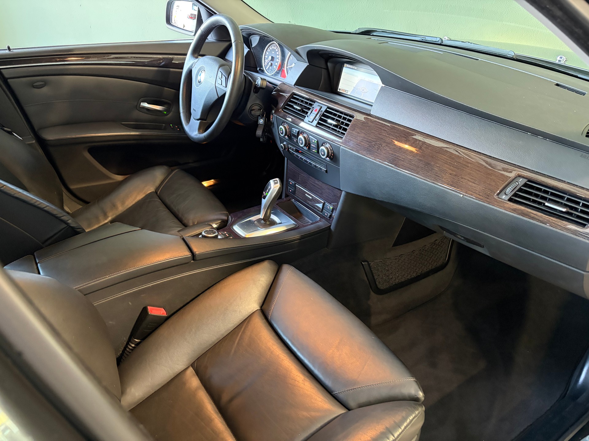 BMW 525xi Touring Steptronic *EDITION*Ab MFK*-image-11