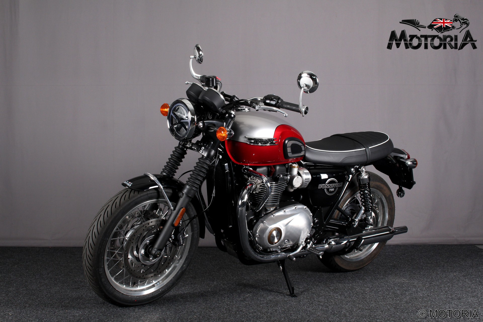 TRIUMPH Bonneville T120-image-6