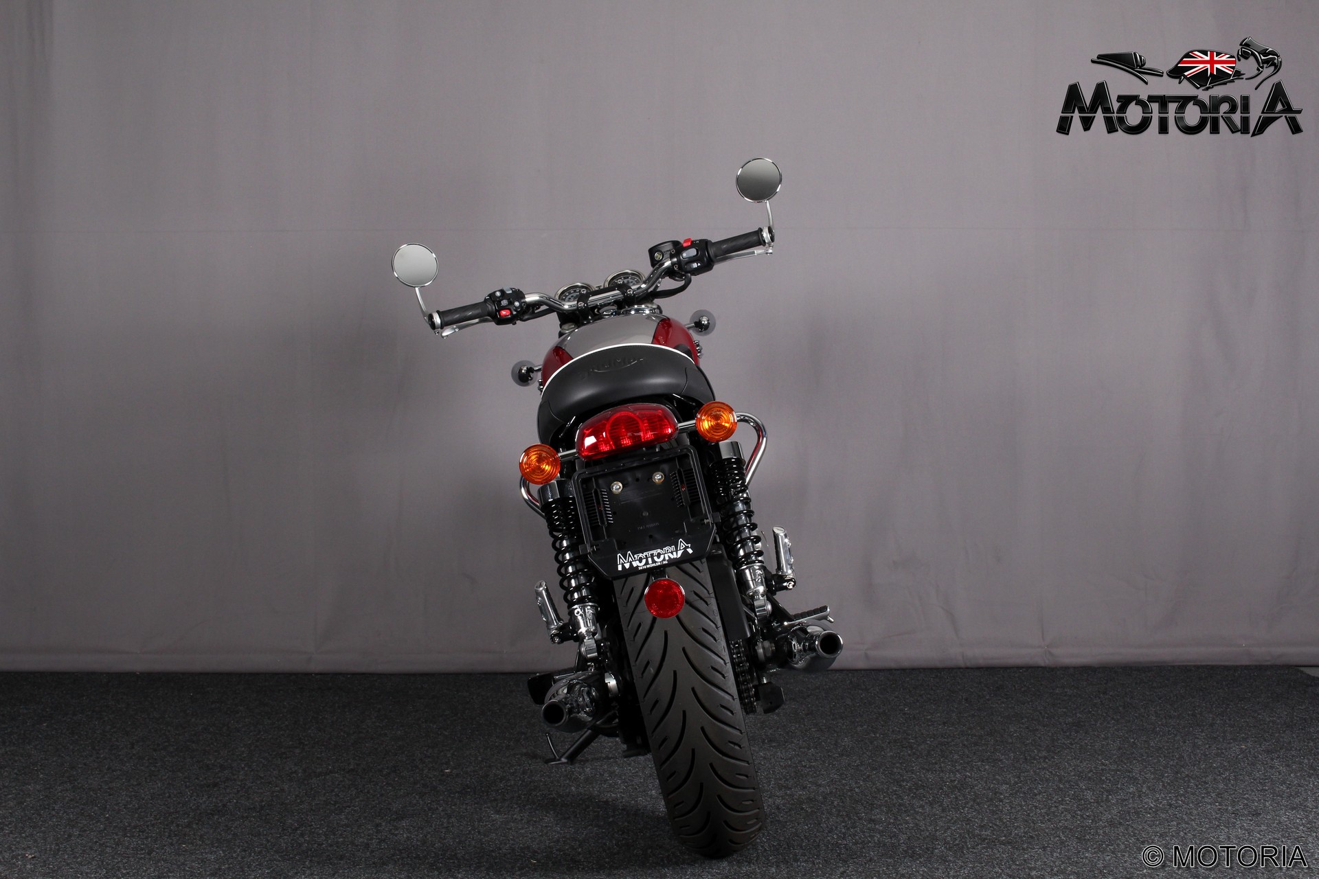 TRIUMPH Bonneville T120-image-3