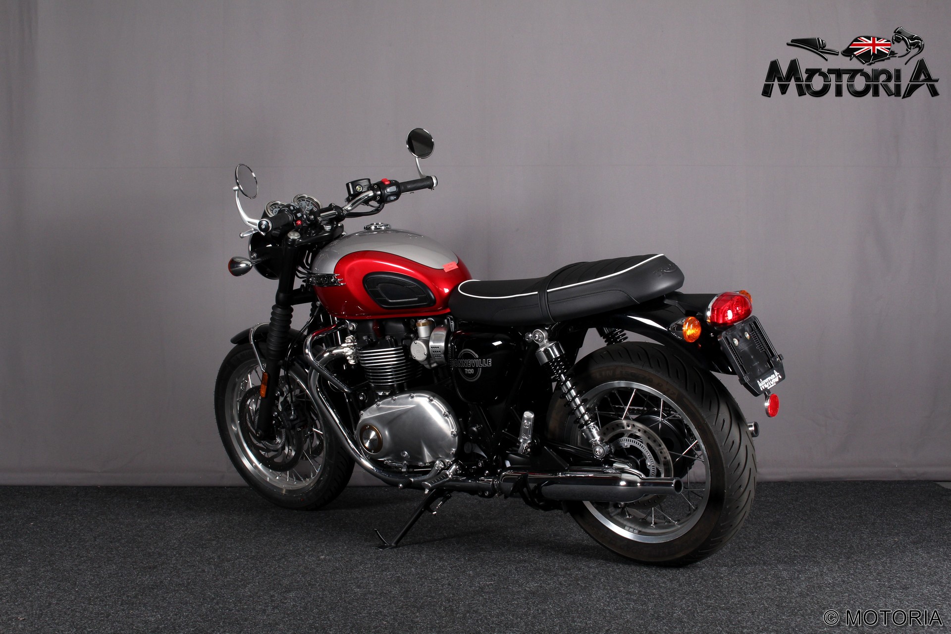 TRIUMPH Bonneville T120-image-4