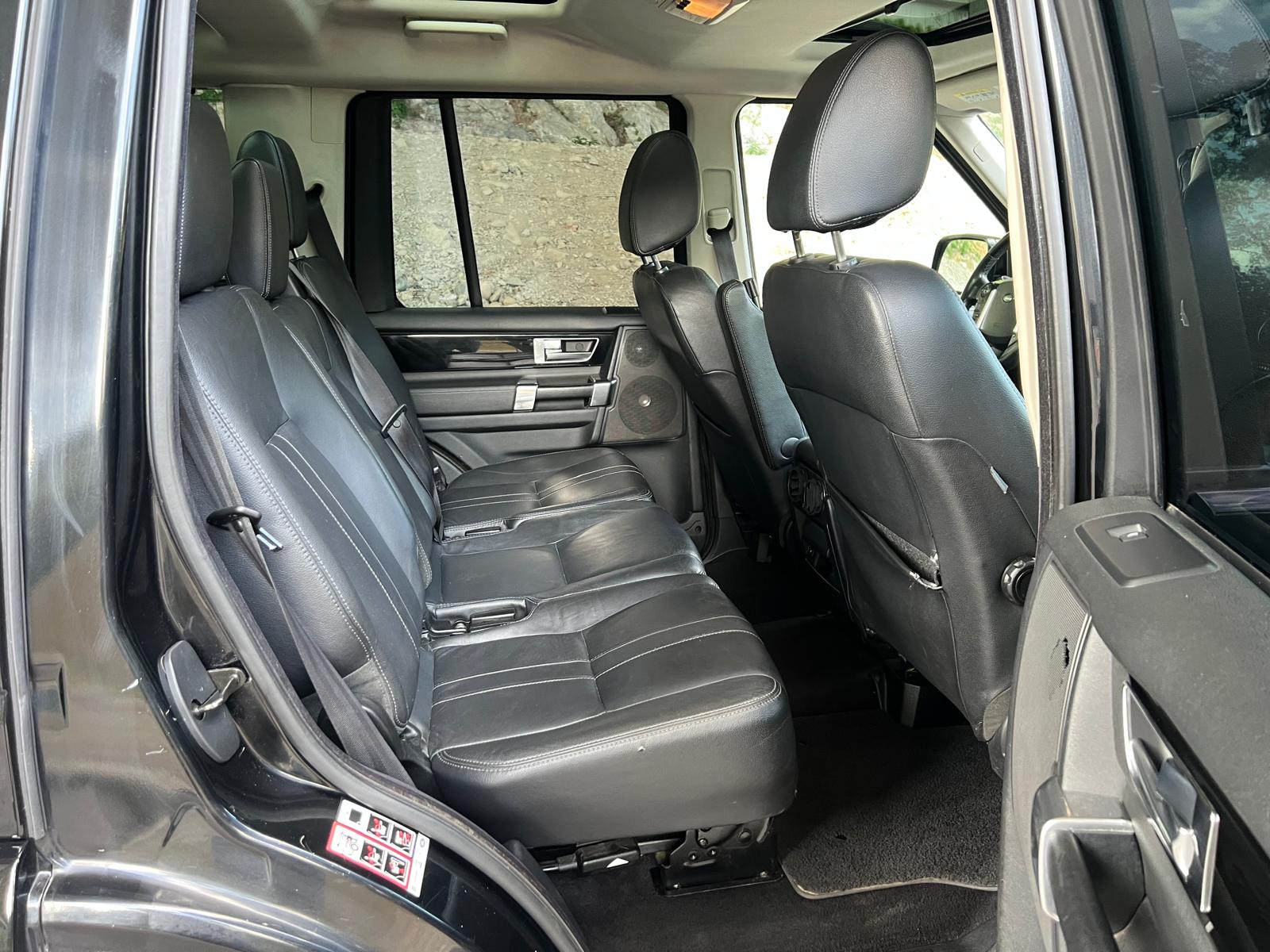 LAND ROVER Discovery 3.0 SDV6 SE Automatic-image-11