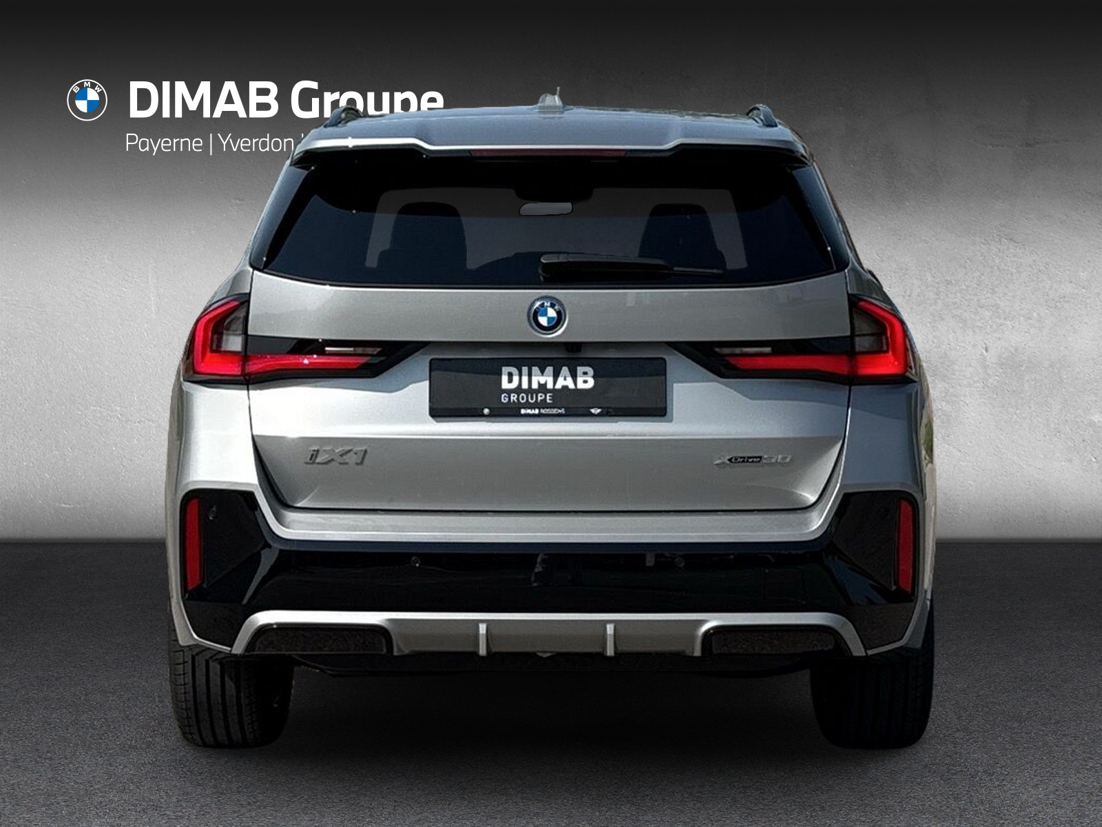 BMW iX1 xDrive 30 M Sport-showroom-element-3